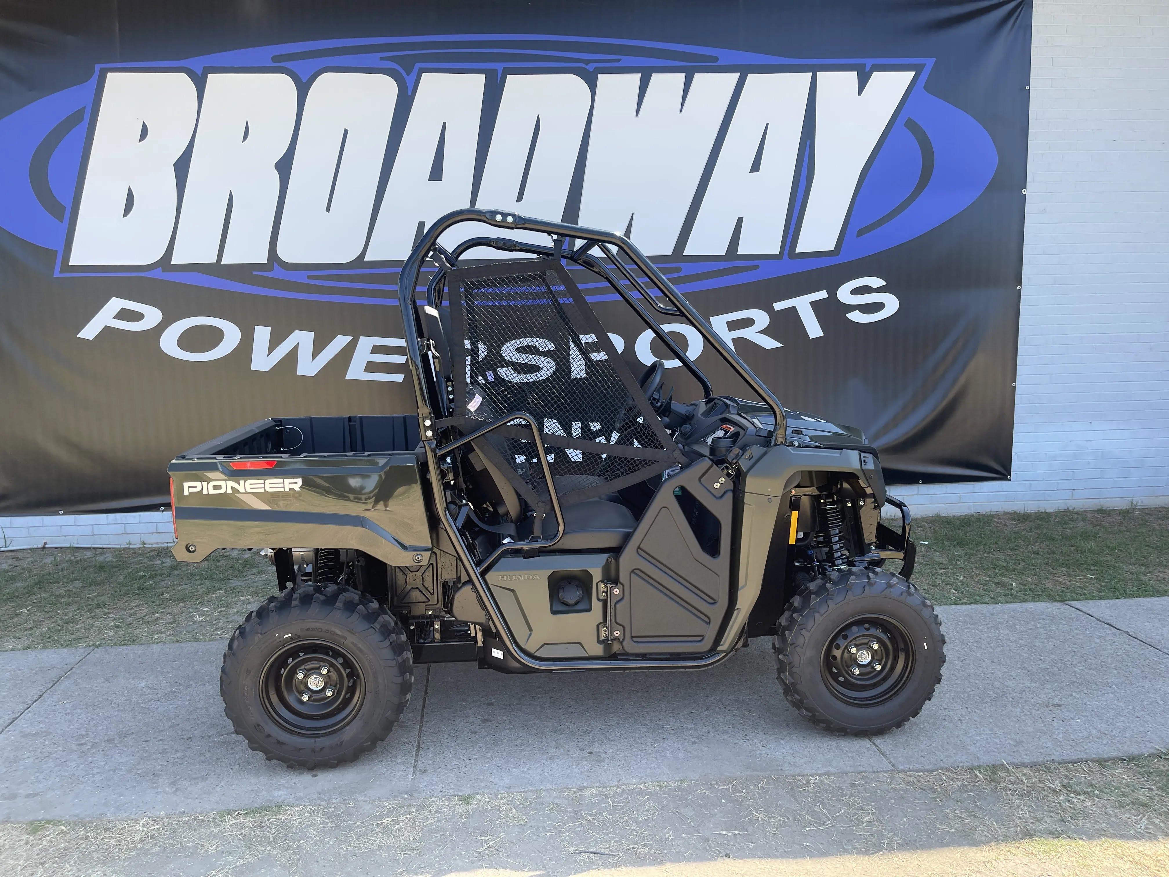 2026 Honda Pioneer 520 2