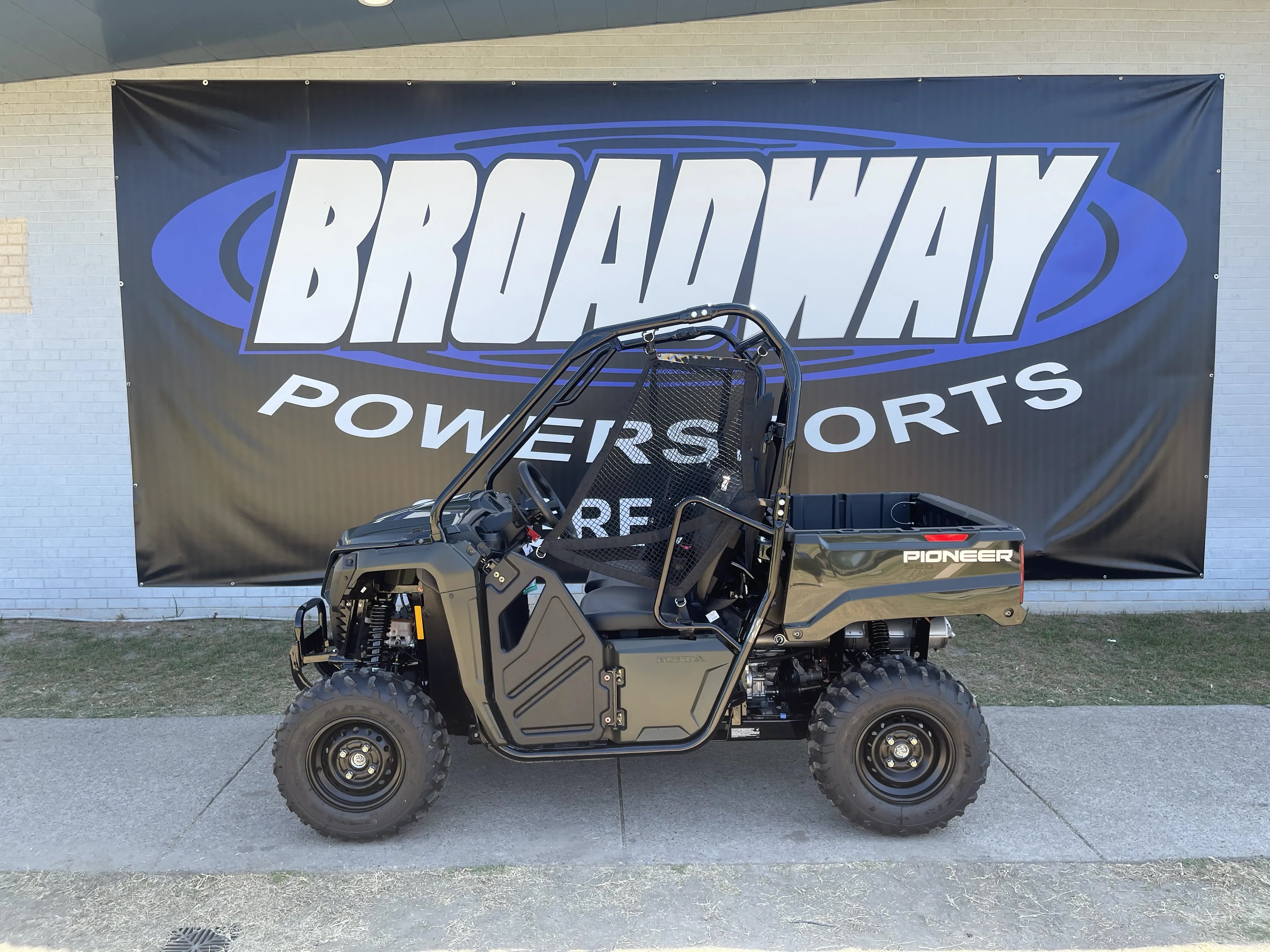 2026 Honda Pioneer 520 1