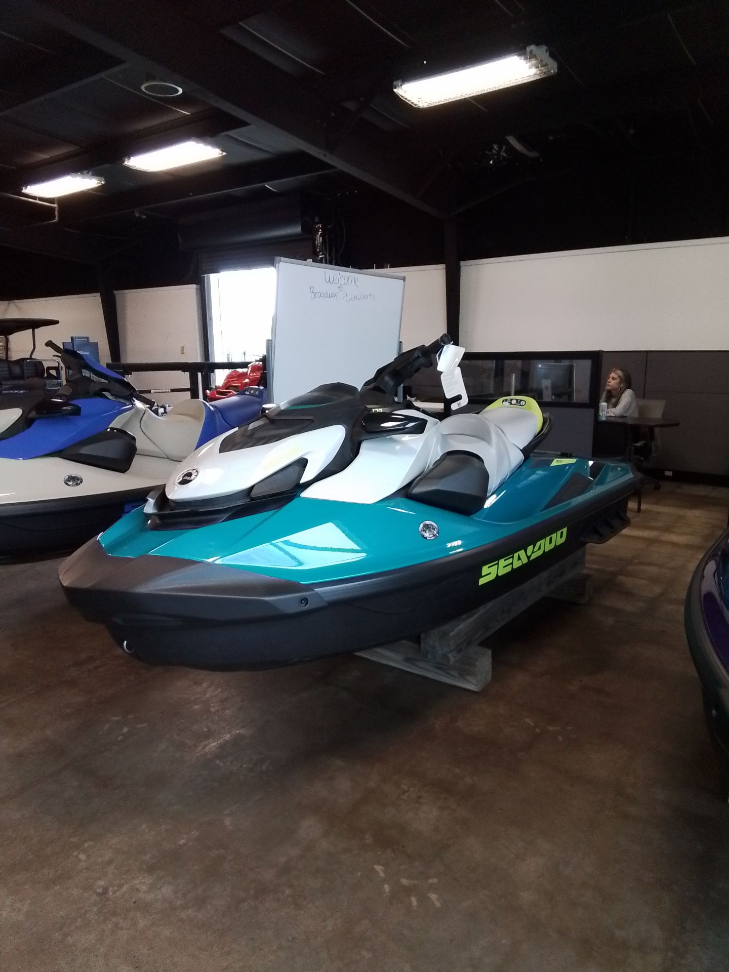 2025 Sea-Doo GTI SE 170 + Tech Package, audio, iDF, iBR in Greenville, Texas - Photo 2