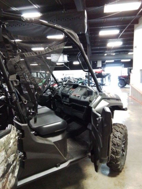 2025 Honda Pioneer 1000-6 Deluxe Crew in Greenville, Texas - Photo 4