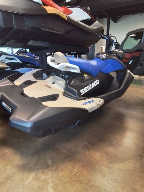 2025 Sea-Doo Spark Trixx for 3 + iBR and audio in option in Greenville, Texas - Photo 2