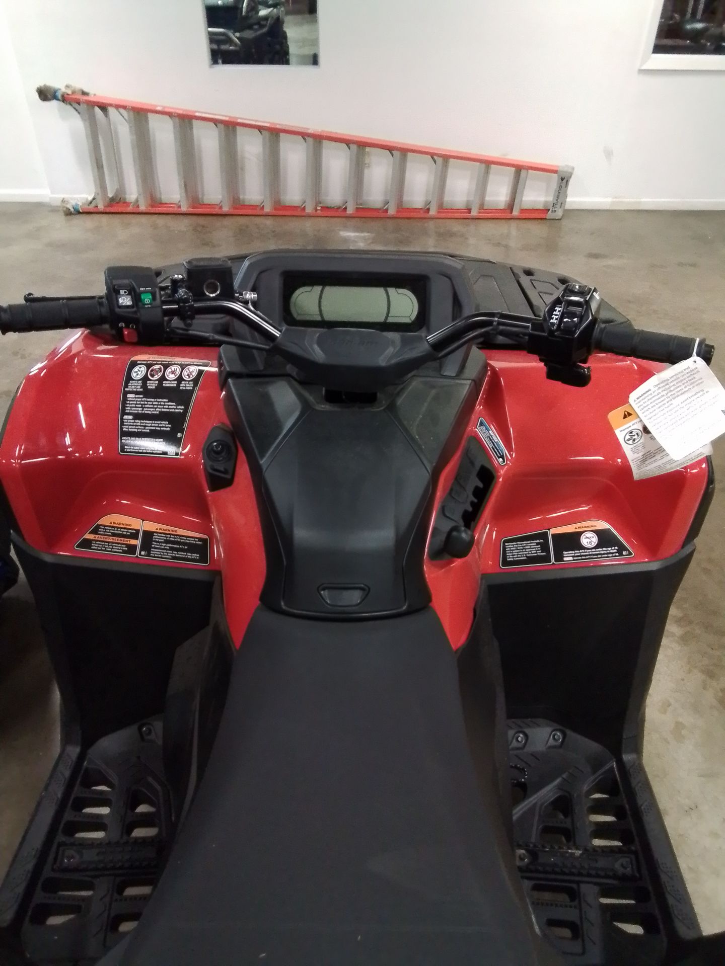 2025 Can-Am Outlander 850 in Greenville, Texas - Photo 5