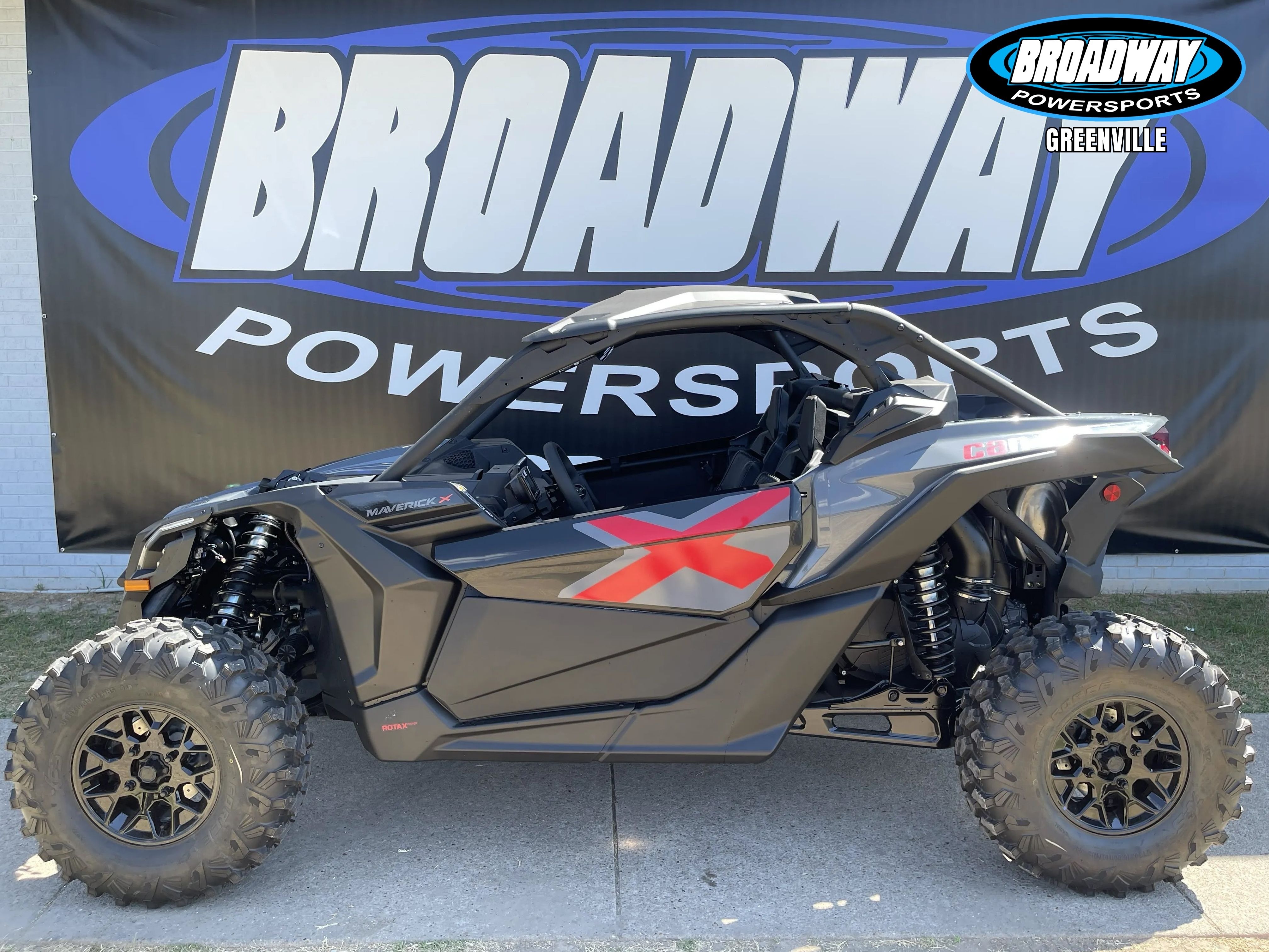 2026 Can-Am™ Maverick X3 X TURBO 1