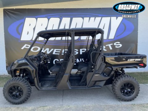 2026 Can-Am Defender MAX XT HD11 with 10.25 in. touchscreen display