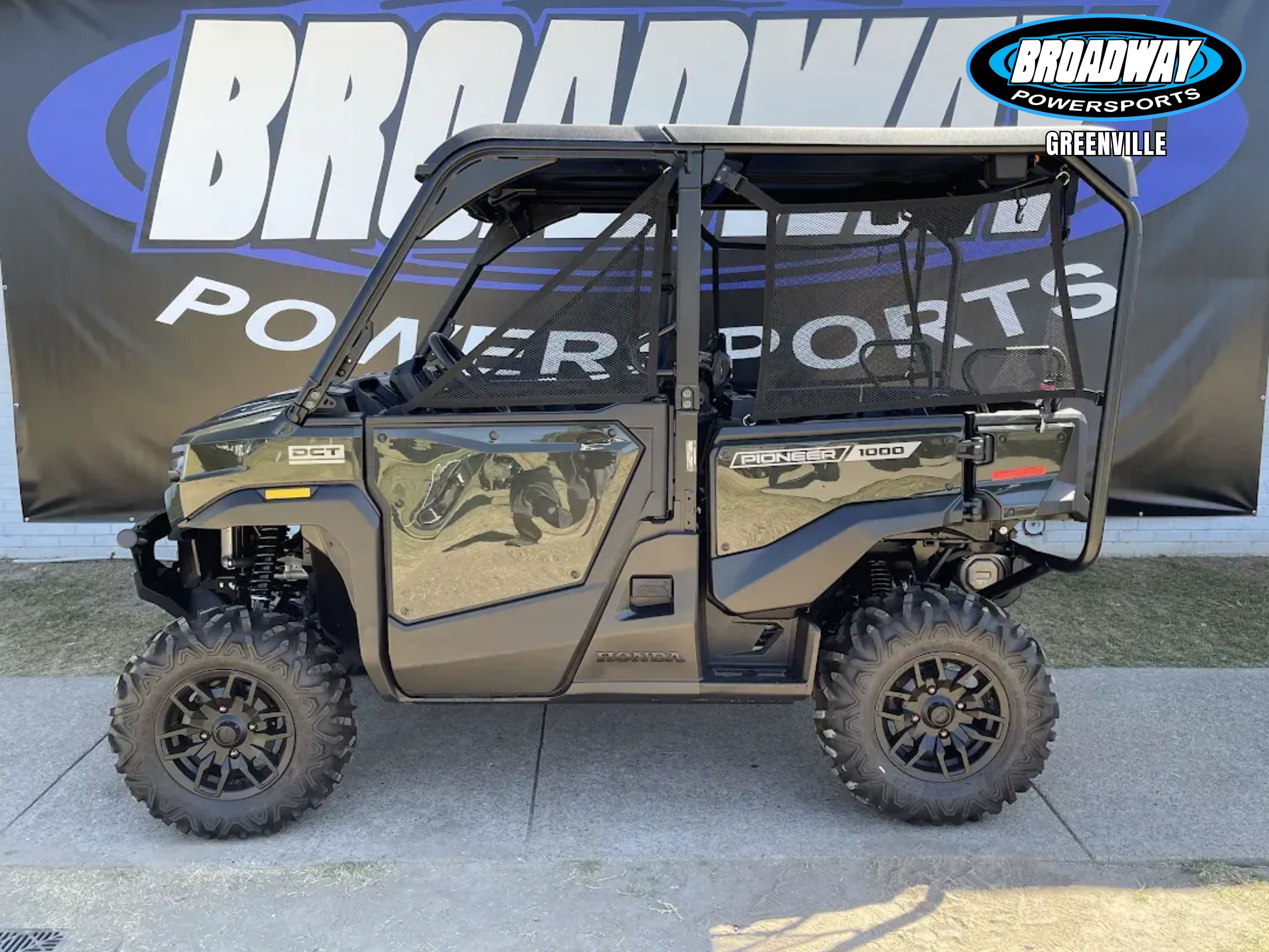 2026 Honda Pioneer 1000-5 Deluxe 1