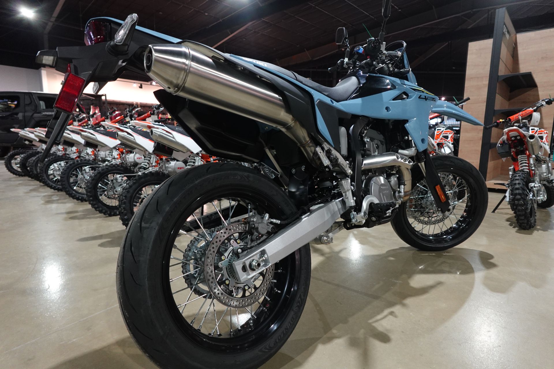 2025 Suzuki DR-Z4SM 6