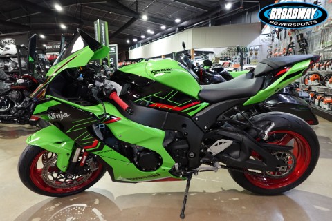 2024 Kawasaki Ninja ZX-10R KRT Edition — photo 1 of 18