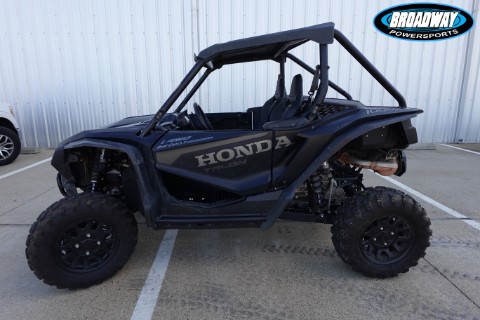 2022 Honda Talon 1000X FOX Live Valve — photo 1 of 10