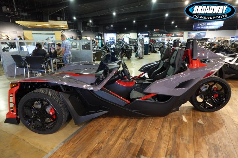 2026 Slingshot R - AutoDrive — photo 1 of 18