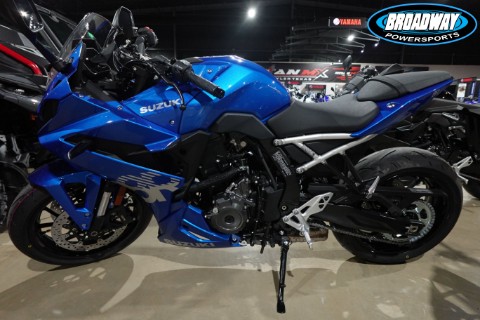 2026 Suzuki GSX-8R — photo 1 of 11