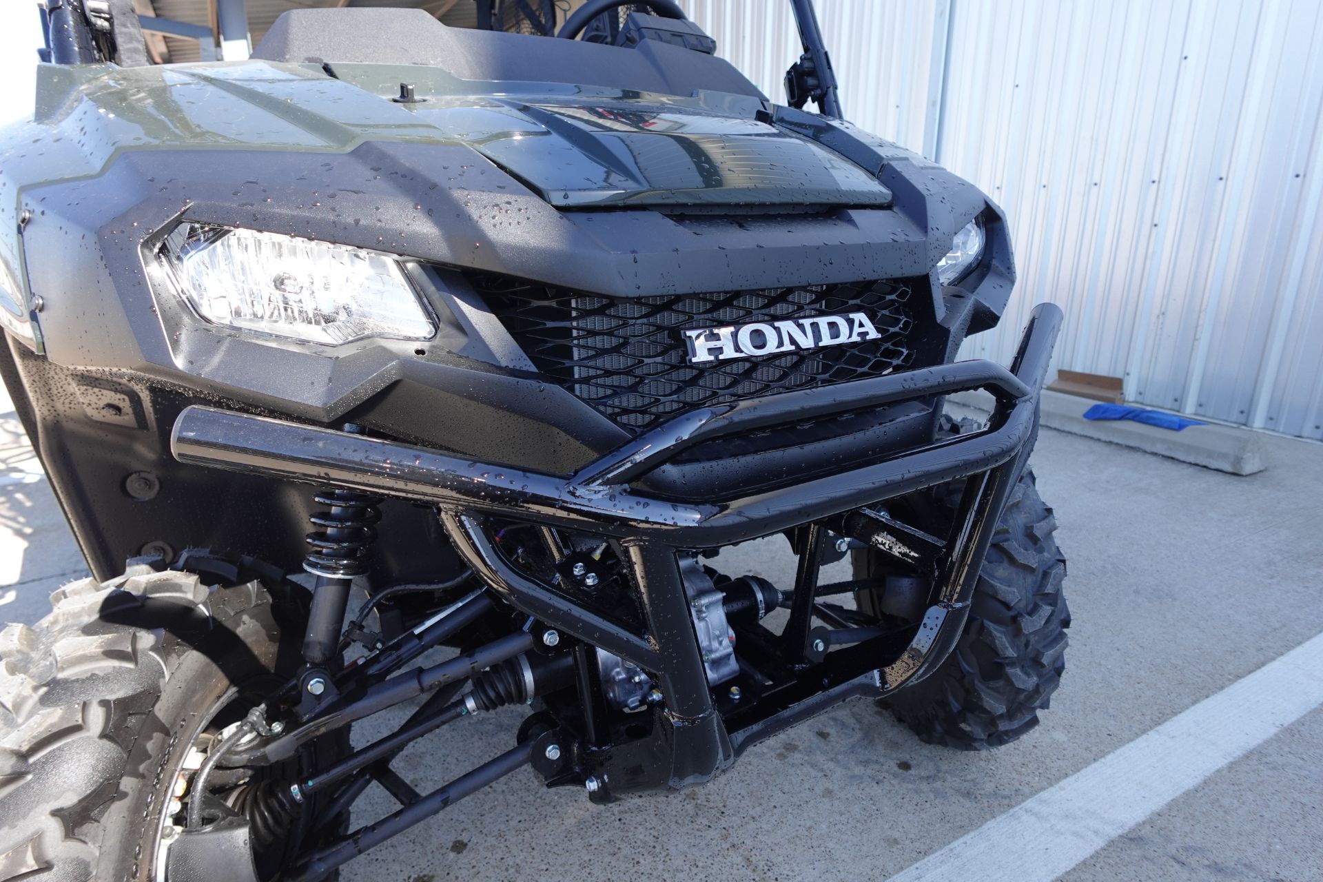 2026 Honda Pioneer 700-4 Deluxe 9