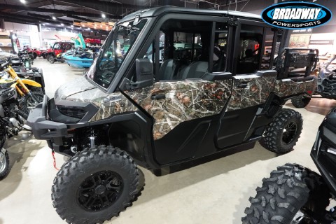 2027 Can-Am Defender XU MAX Limited HD11 — photo 1 of 12