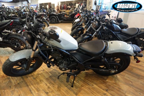 2026 Honda Rebel 300 E-Clutch — photo 1 of 9