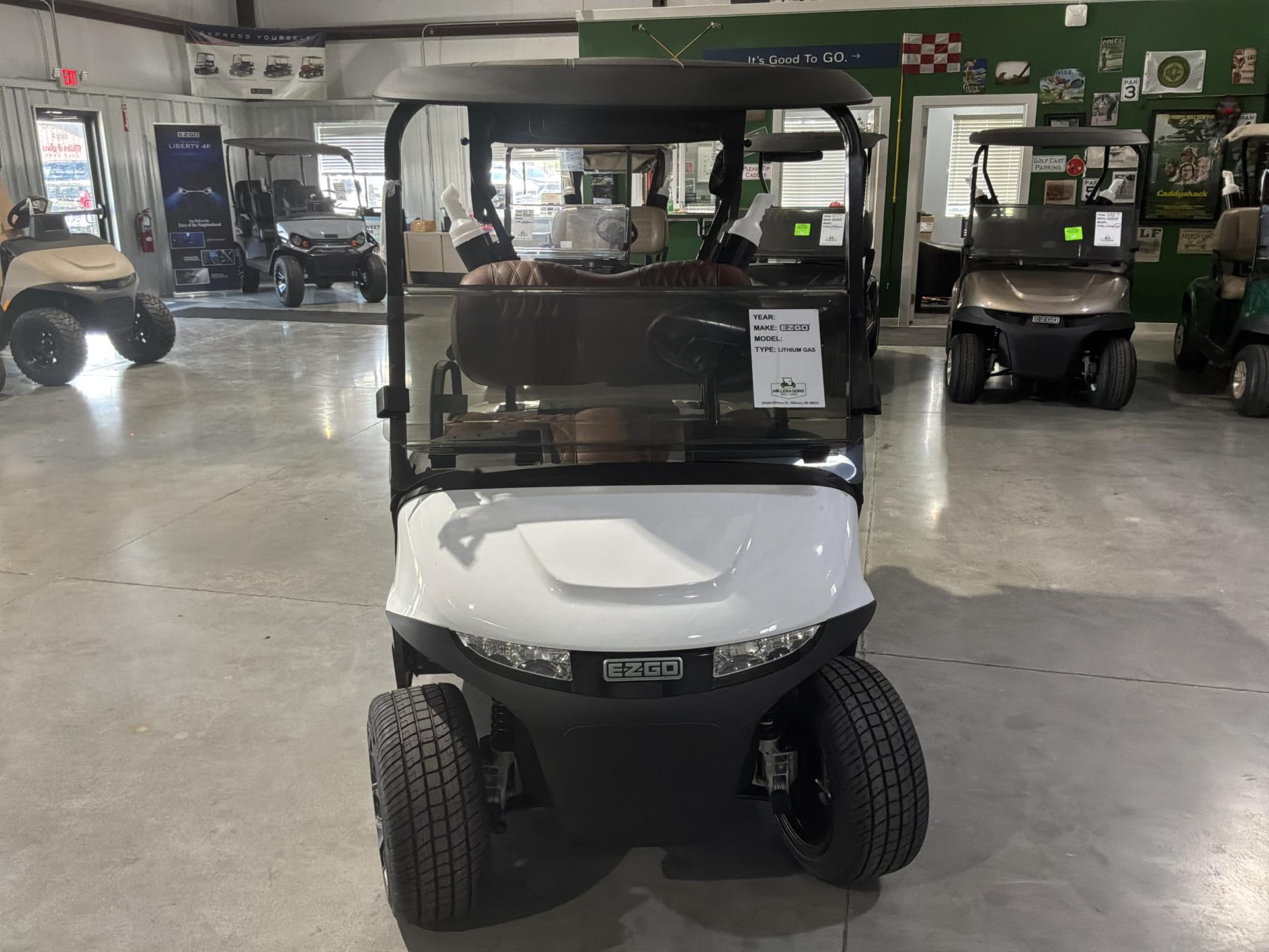 2026 EZGO RXV photo 7