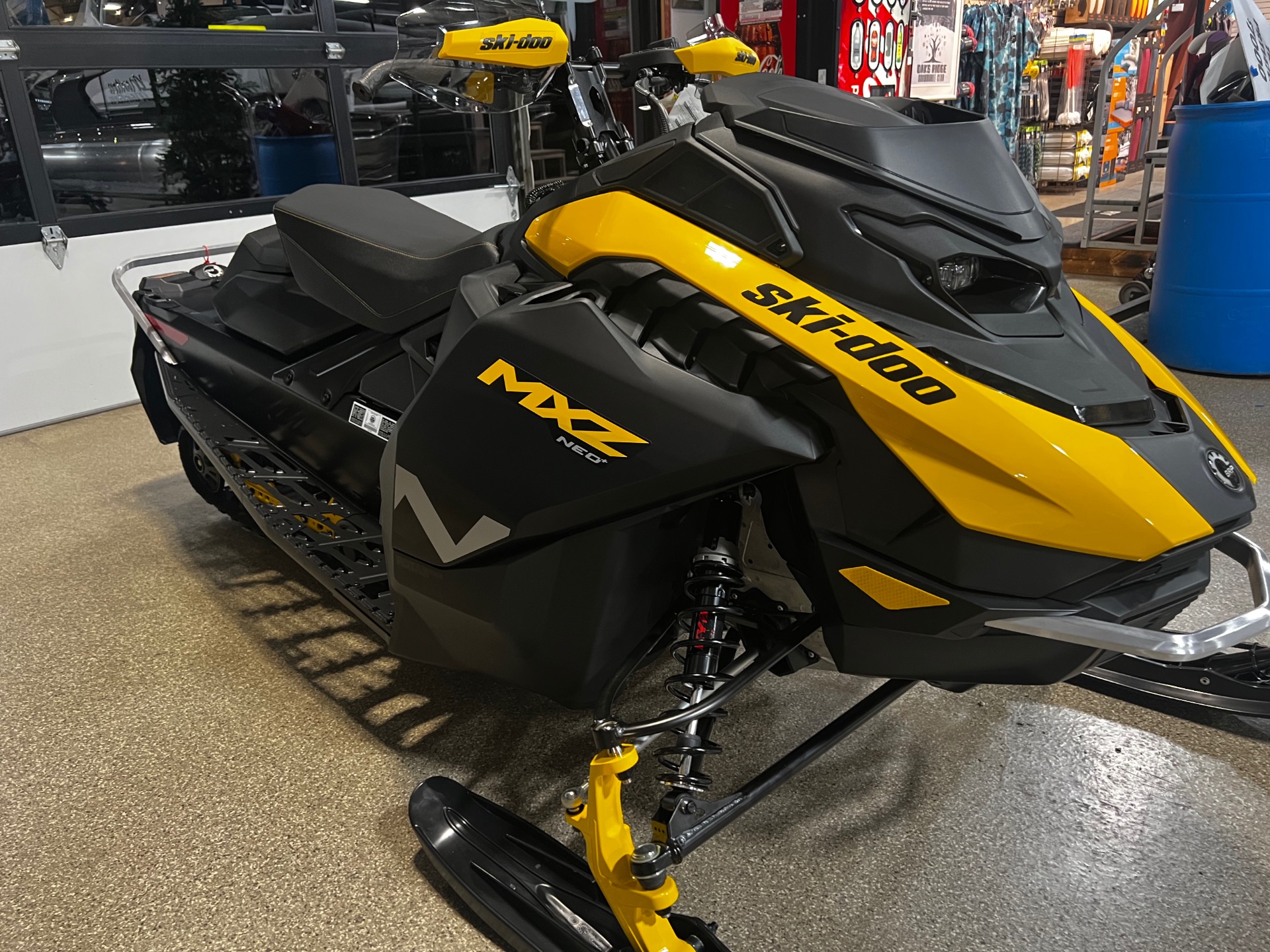 2026 Ski-Doo MXZ NEO+ 600 EFI ES RipSaw 1.25, Roscoe IL | New