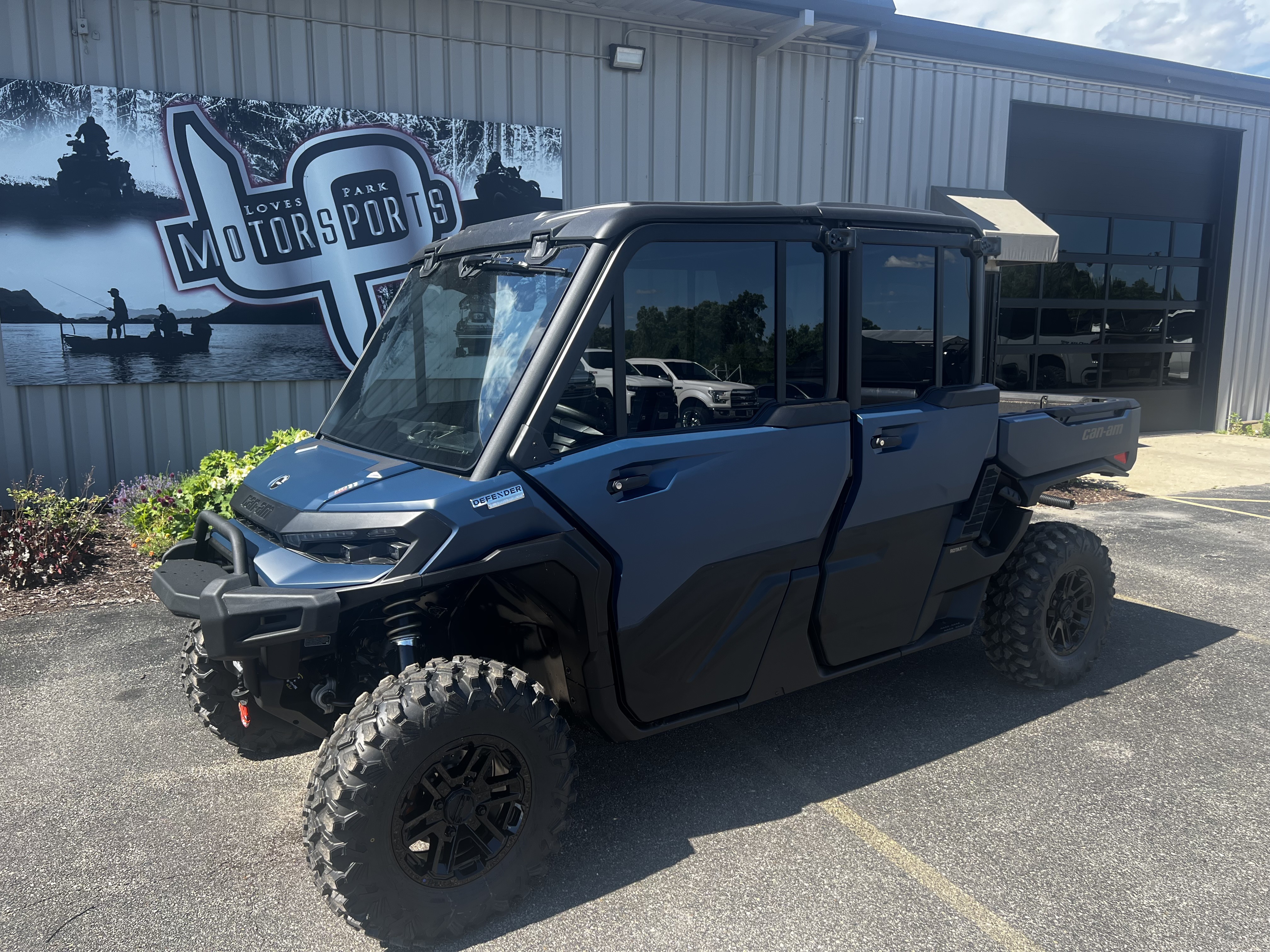 2026 Can-Am Defender MAX Limited HD11