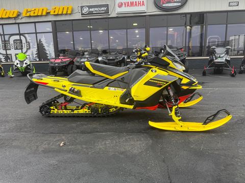2021 Ski-Doo Renegade X-RS 850 E-TEC ES w/ QAS, Ice Ripper XT 1.5