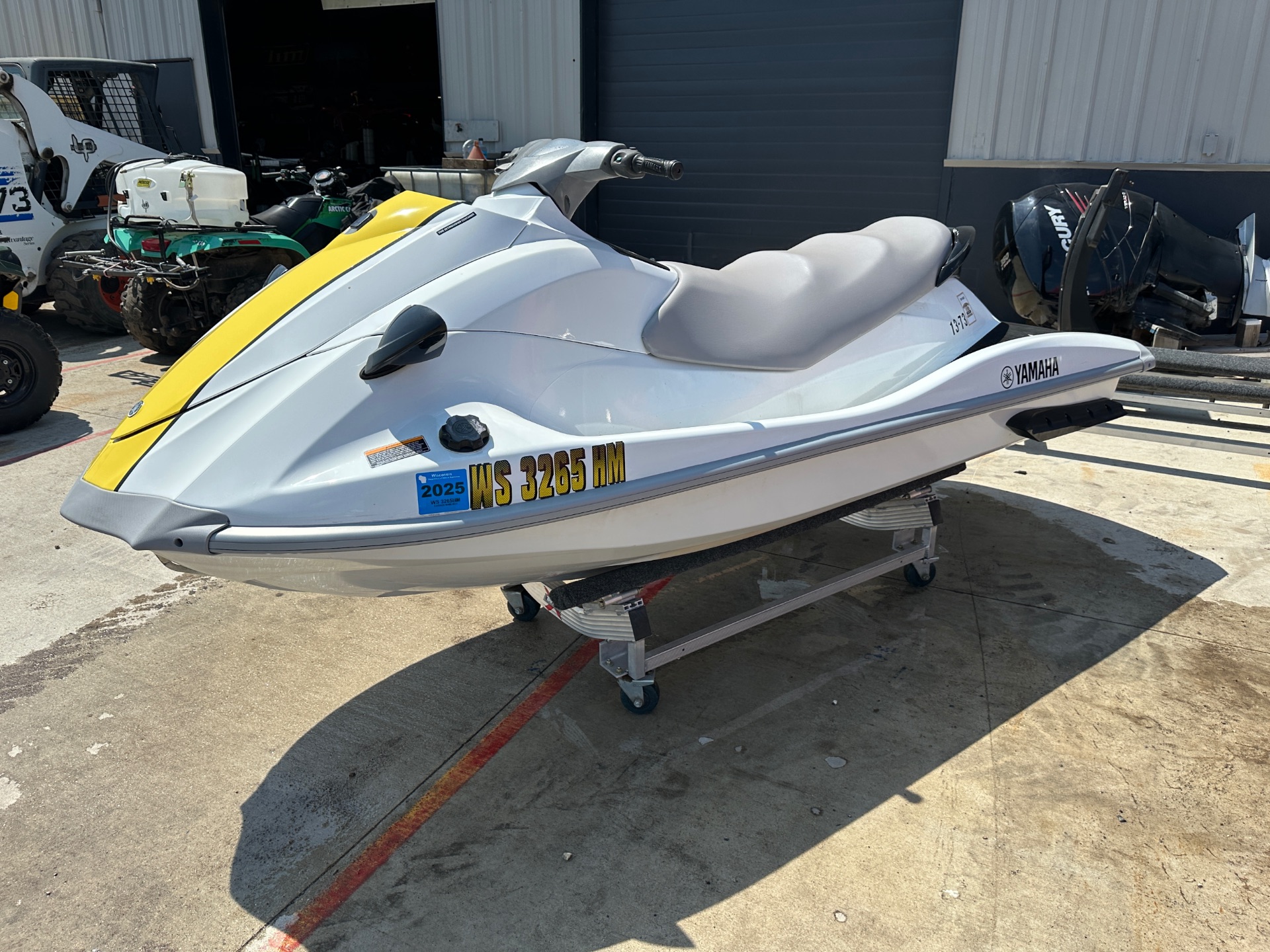2005 Yamaha WaveRunner® VX™ 110 Deluxe in Roscoe, Illinois - Photo 1