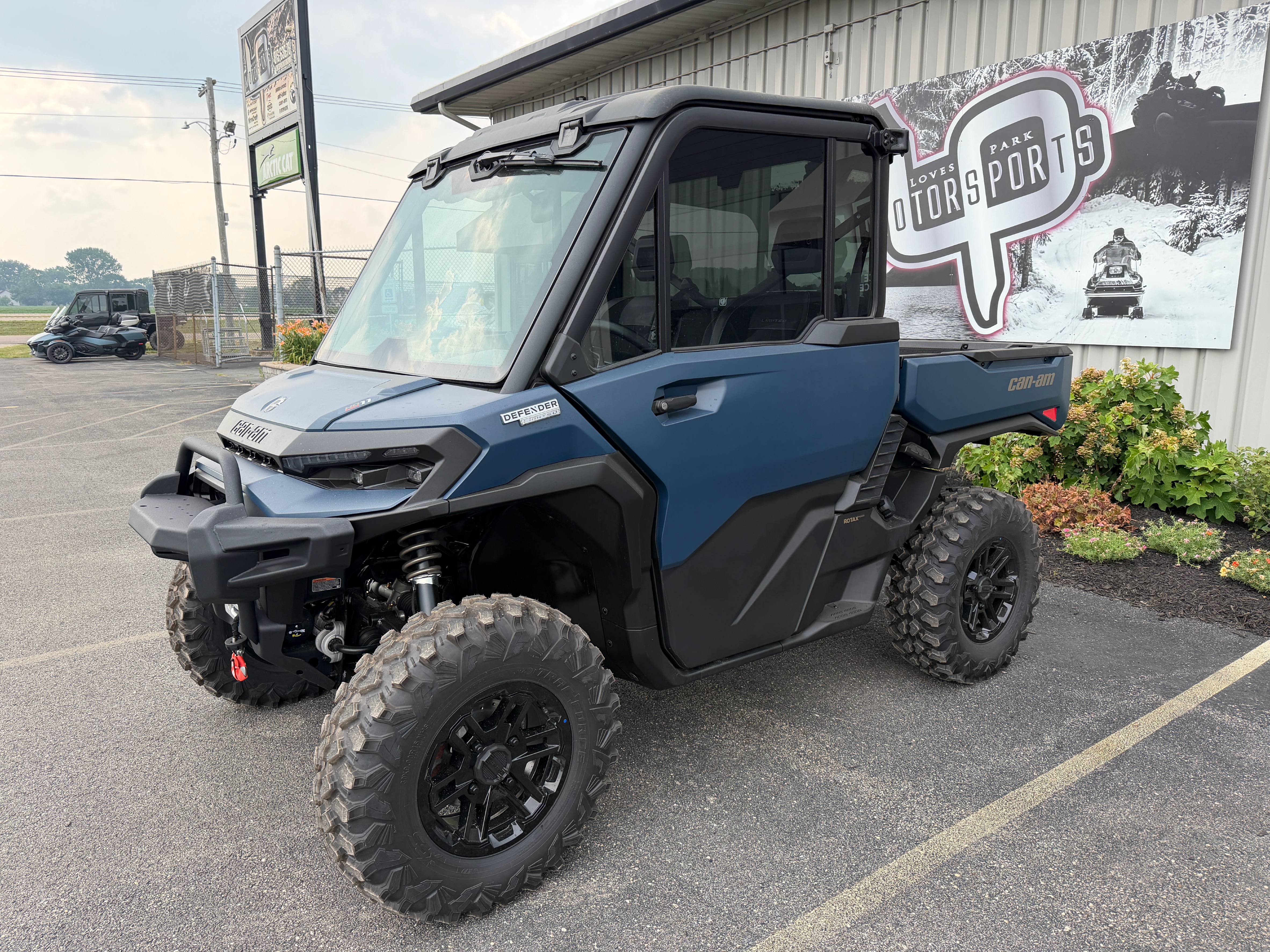 2026 Can-Am Defender Limited HD11