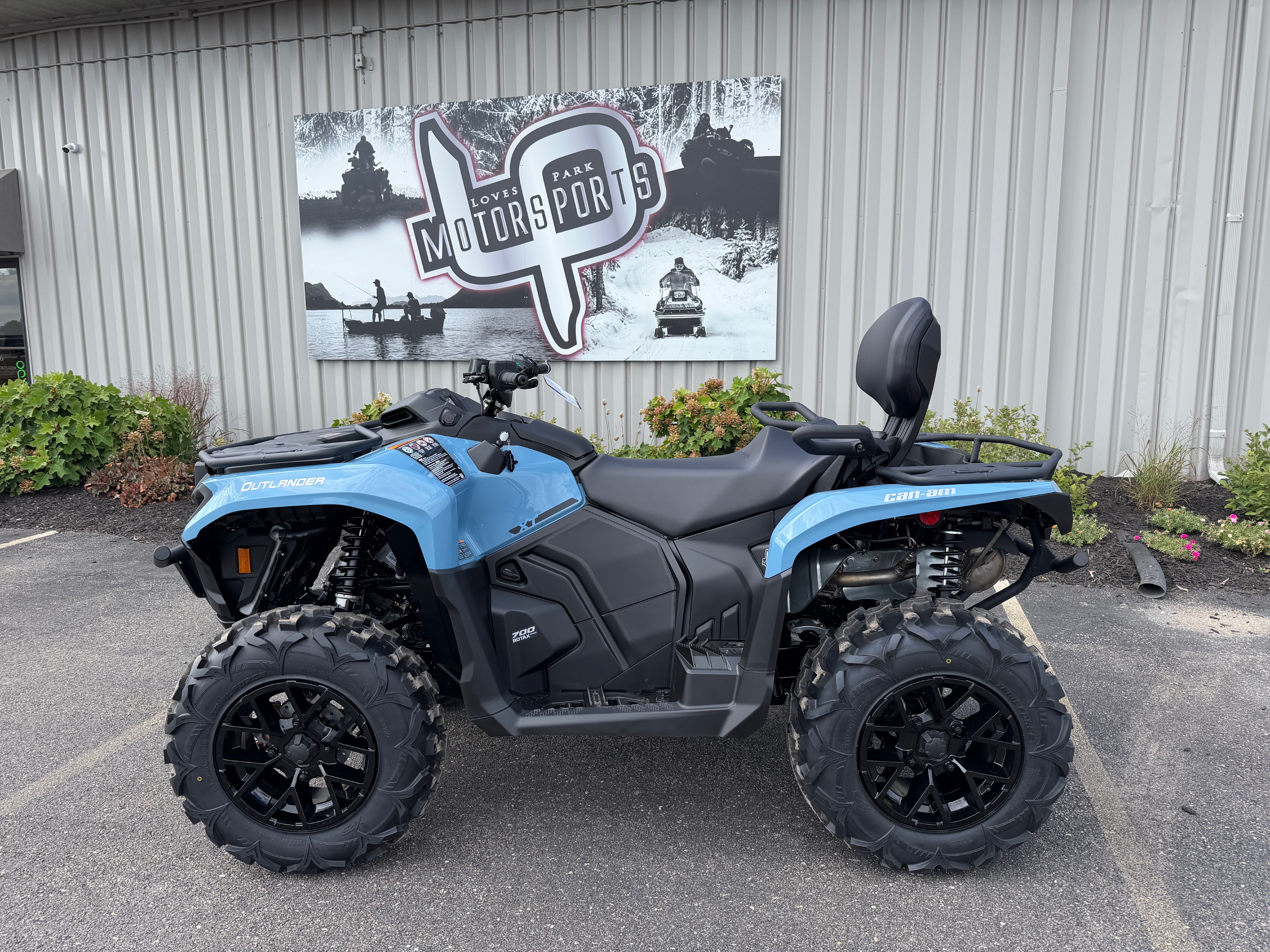 2026 Can-Am Outlander MAX XT 700