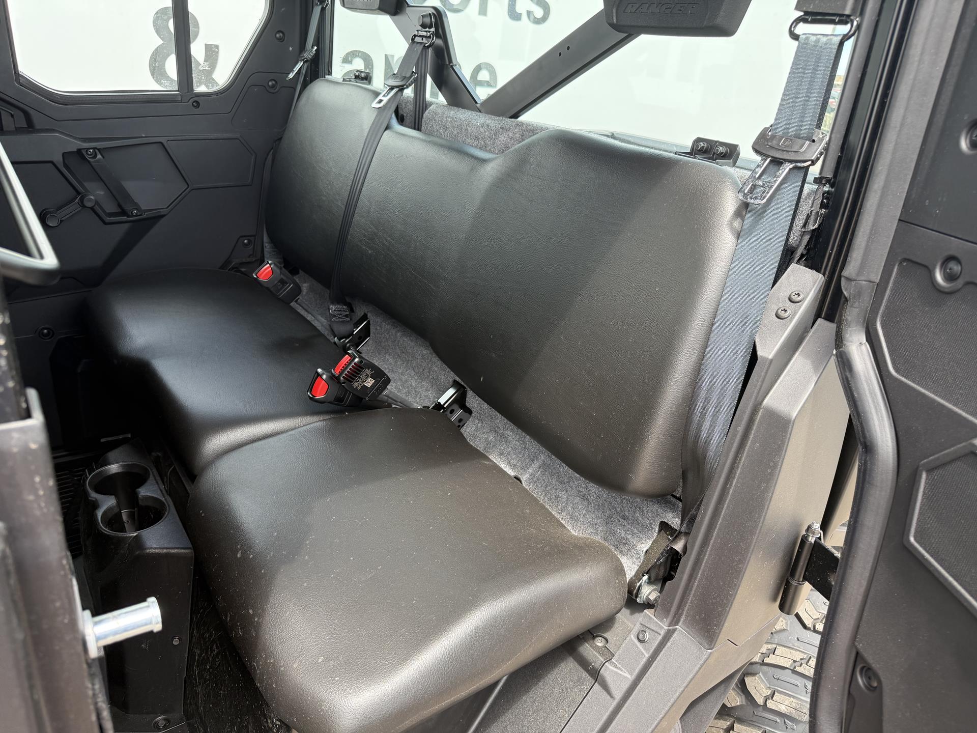 2027 Polaris Ranger Crew XP 1000 Cab 8