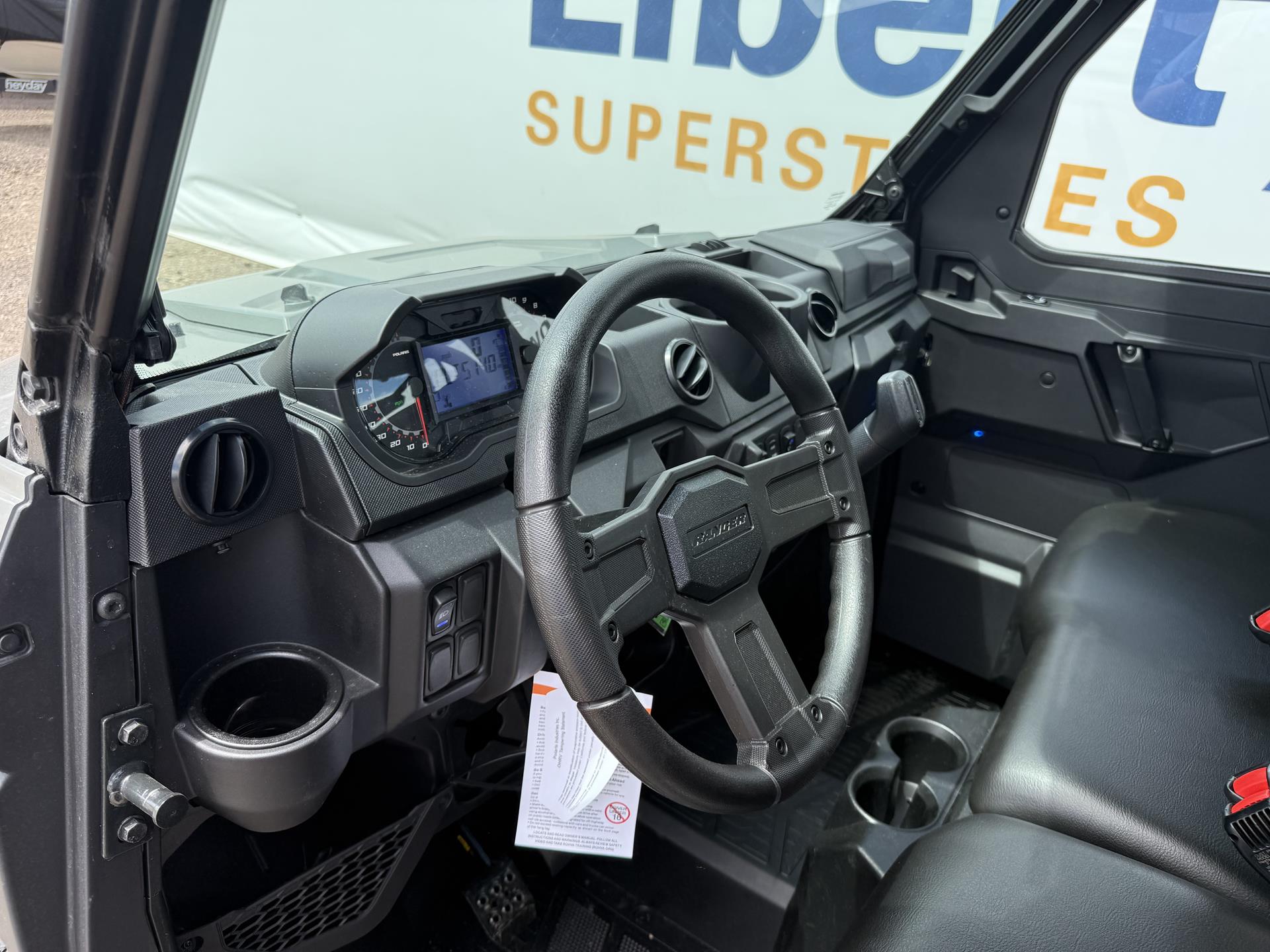 2027 Polaris Ranger Crew XP 1000 Cab 12