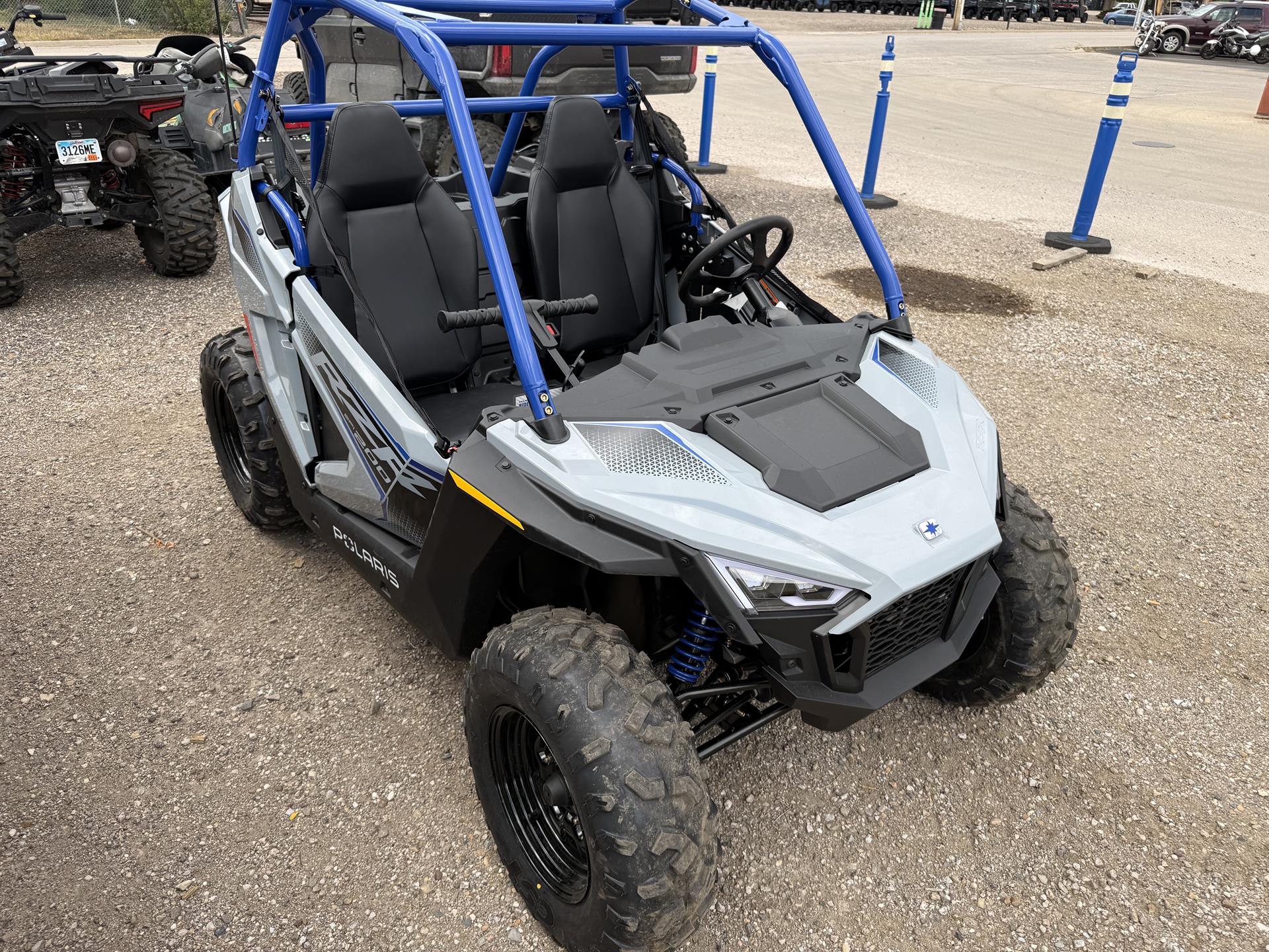 2027 Polaris RZR 200 EFI 5