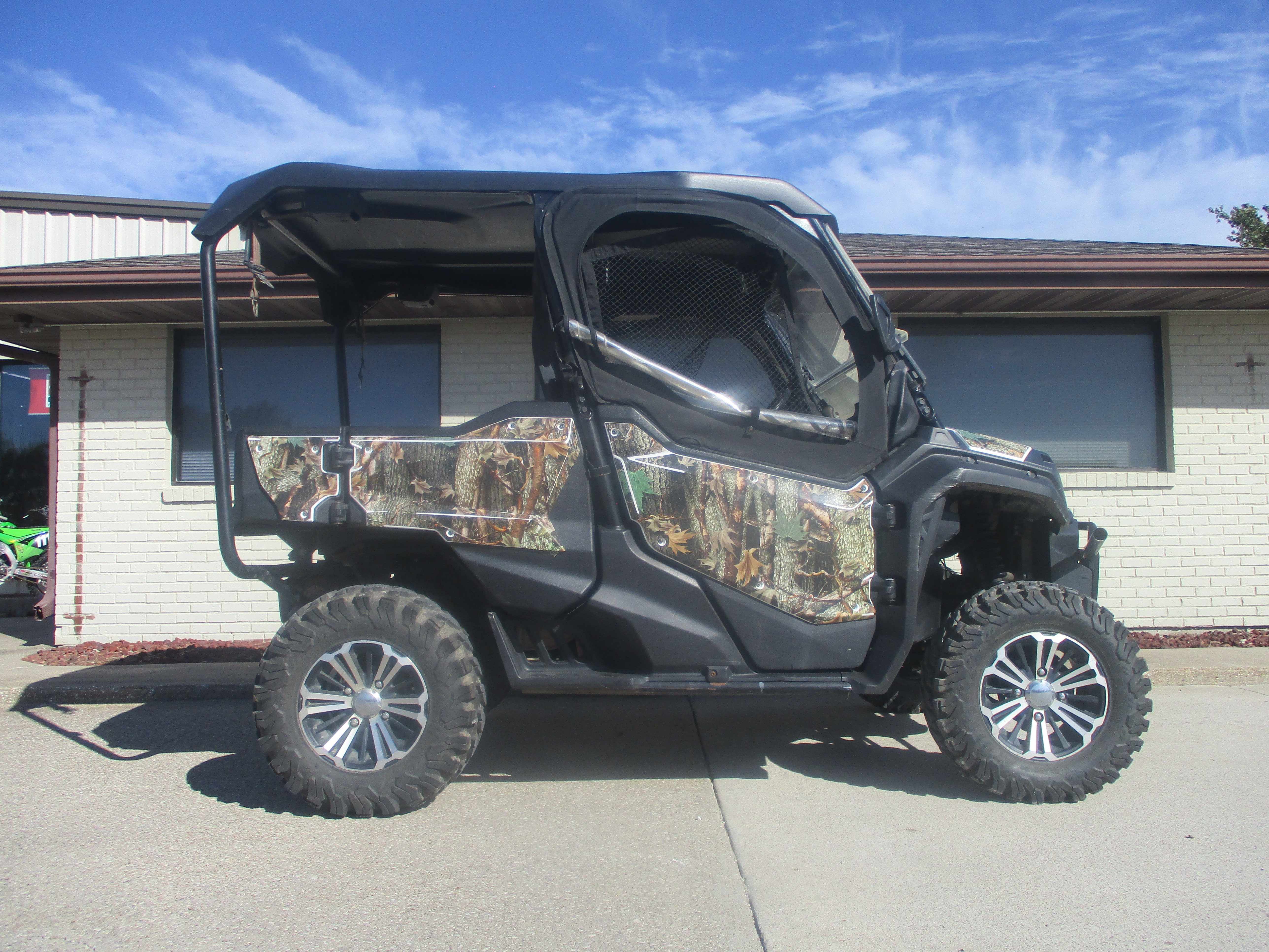 2016 Pioneer 1000-5 Deluxe
