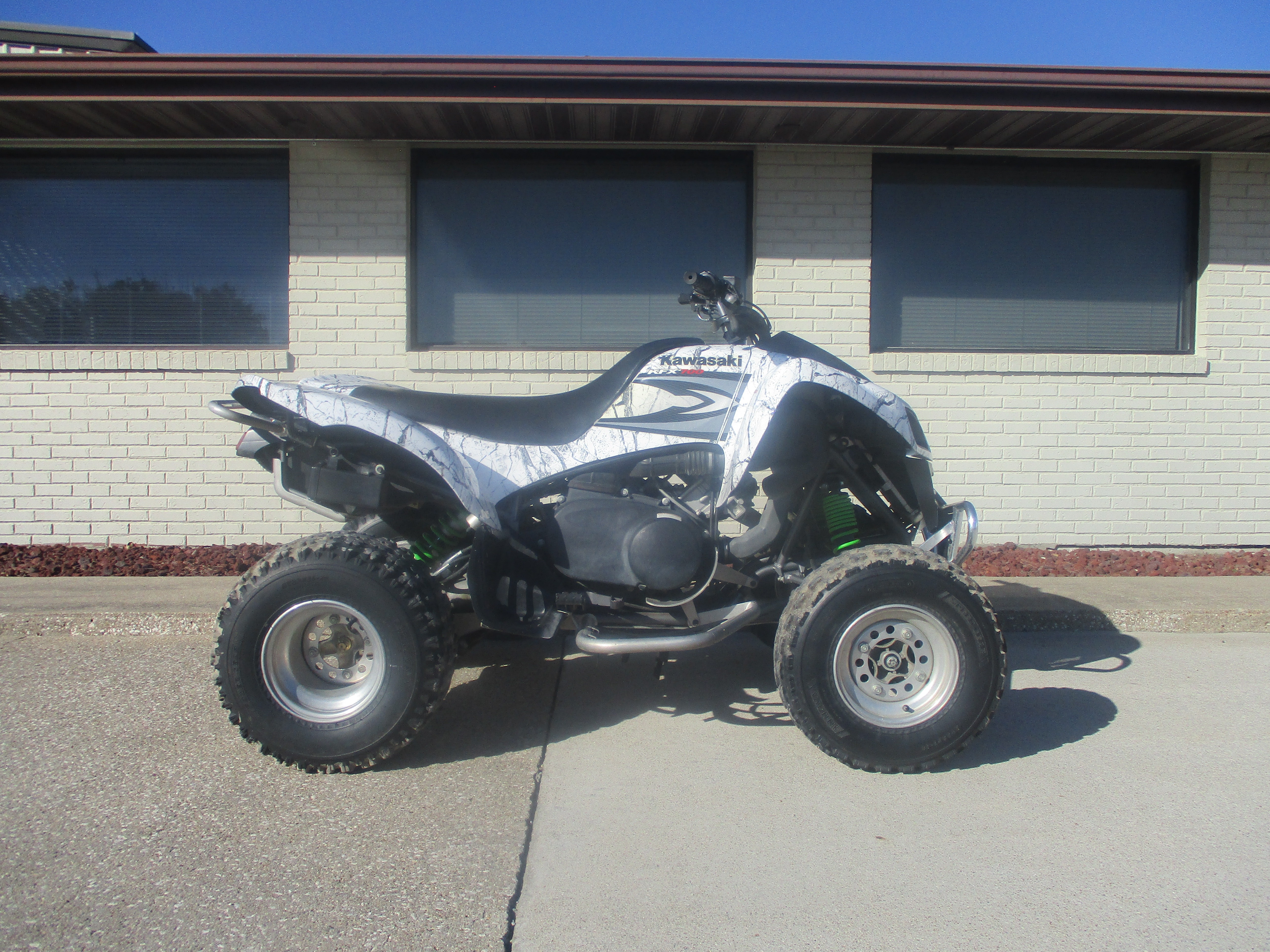 2006 KFX700