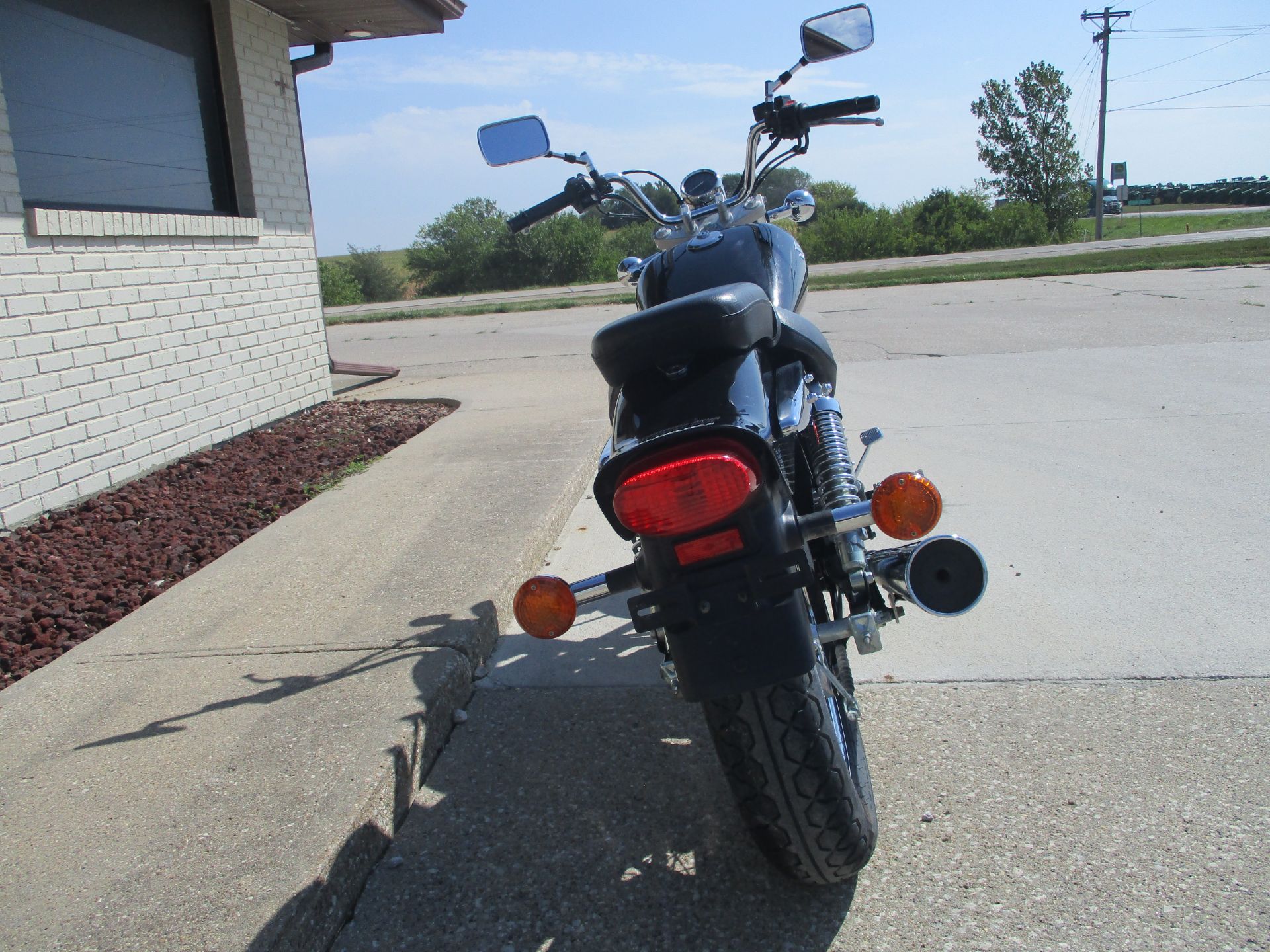 2005 Suzuki GZ250 in Winterset, Iowa - Photo 8