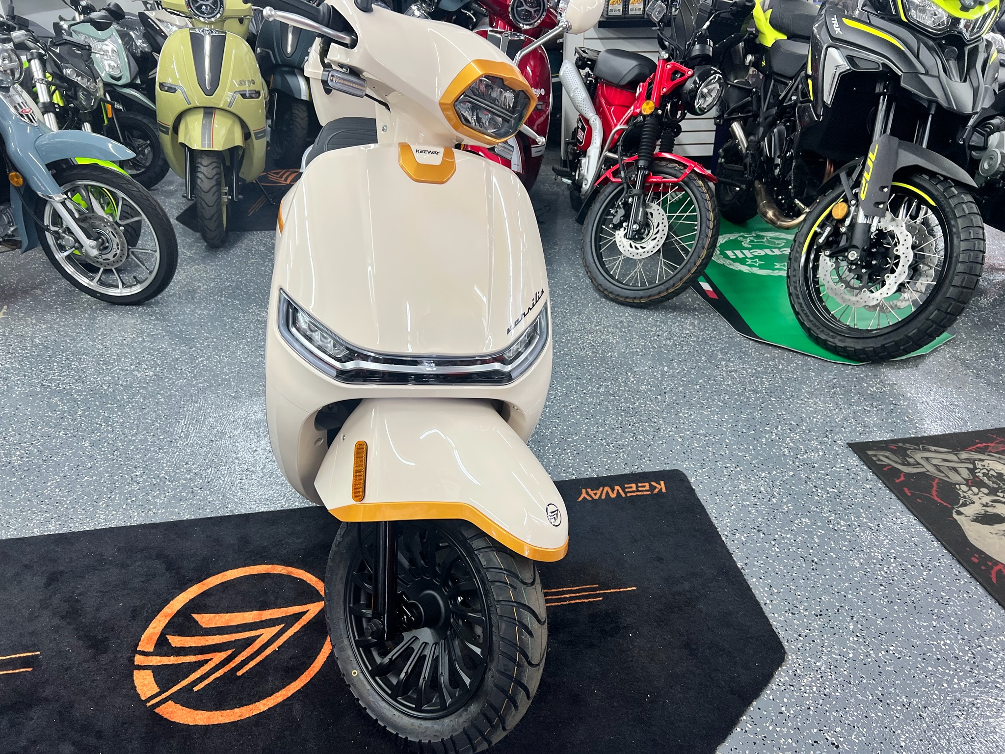 2025 Keeway Versilia photo 9