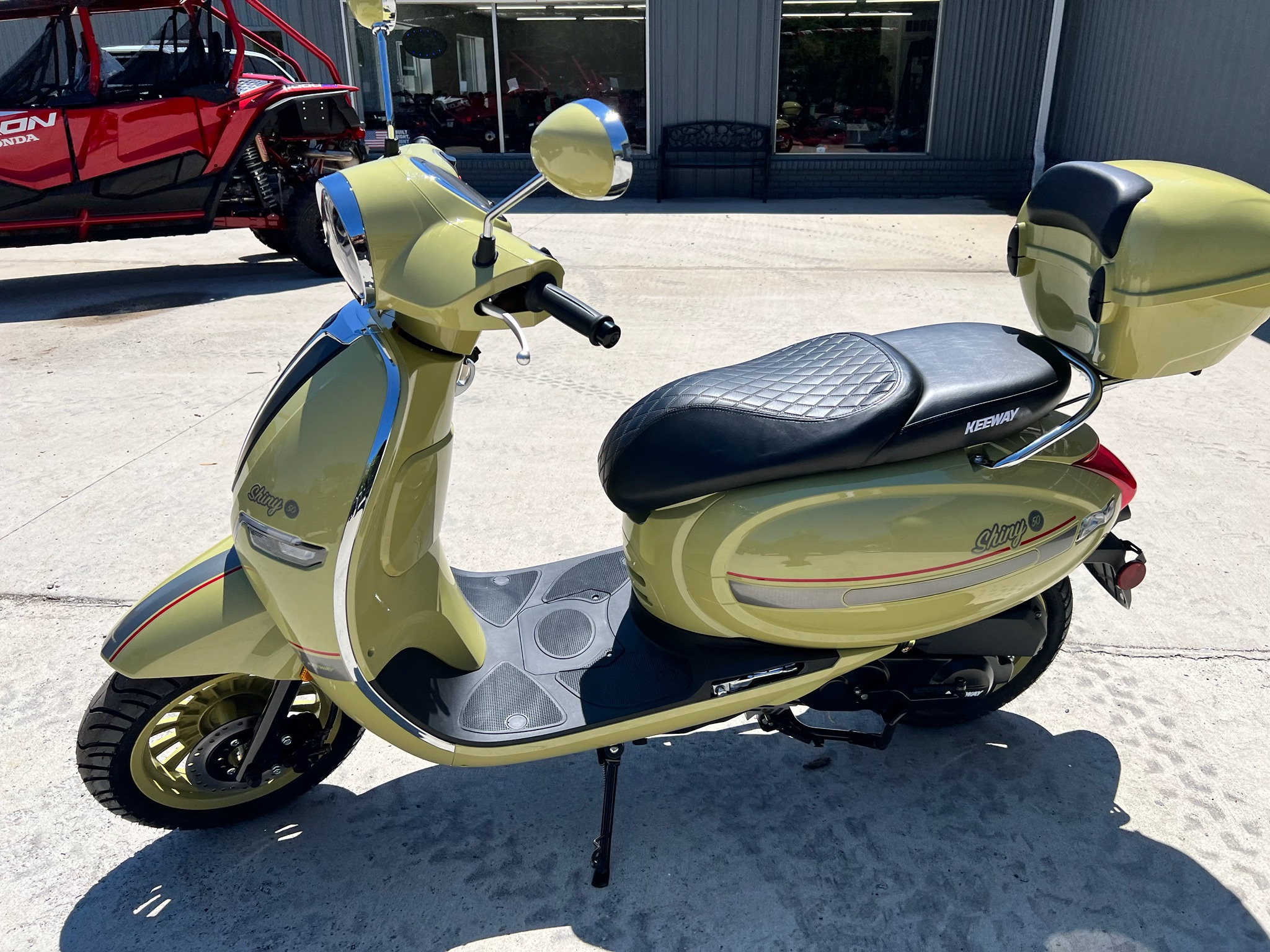 2026 Keeway Shiny photo 2