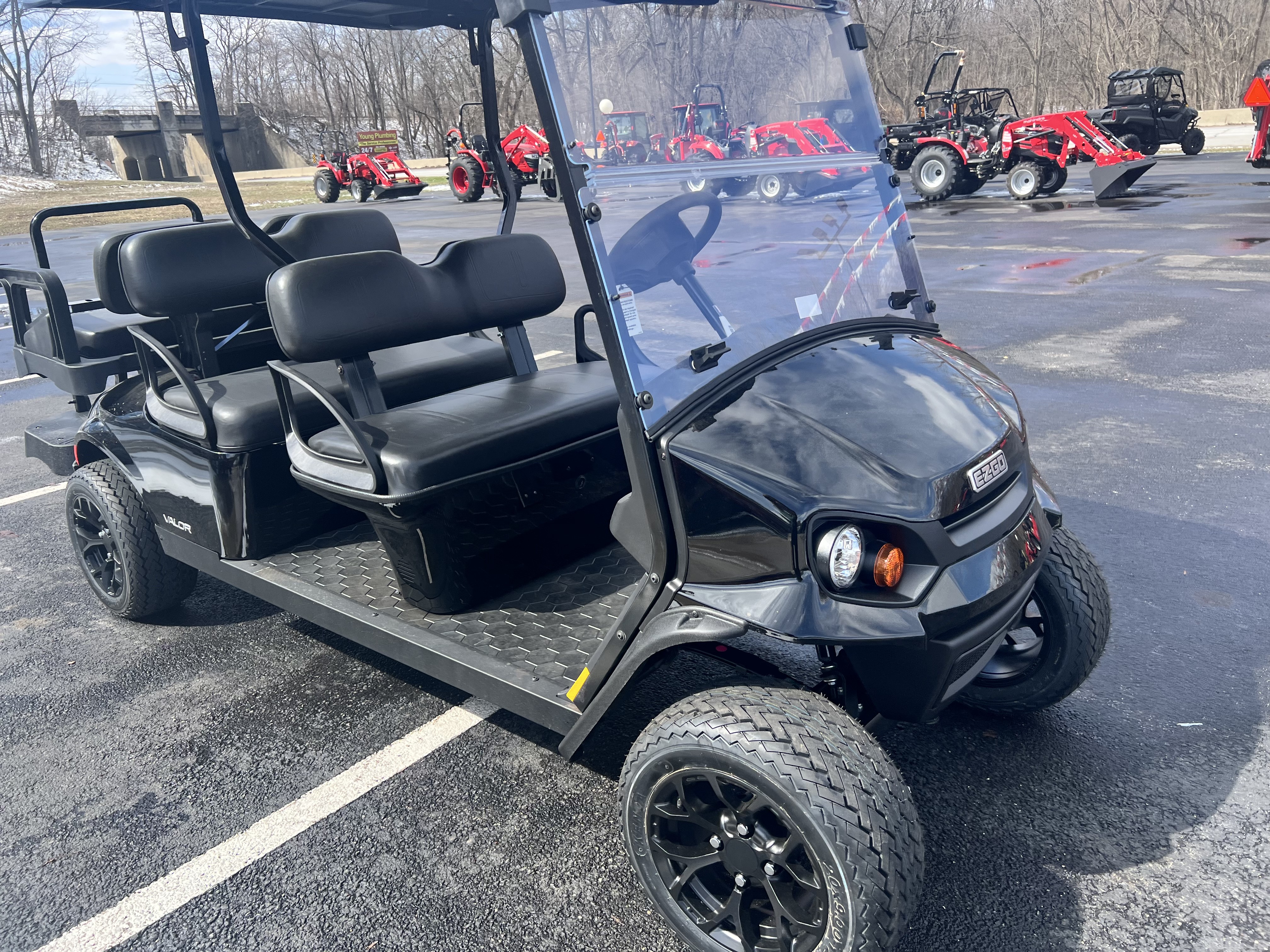 2026 EZGO Express photo 5