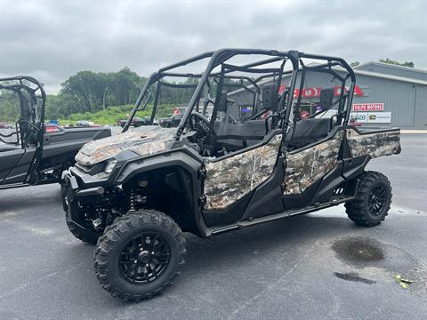 2025 Honda Pioneer 1000-6 Deluxe Crew