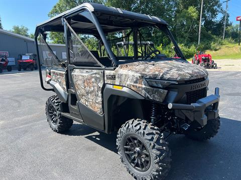 2026 Honda Pioneer 1000-5 Deluxe — photo 1 of 45