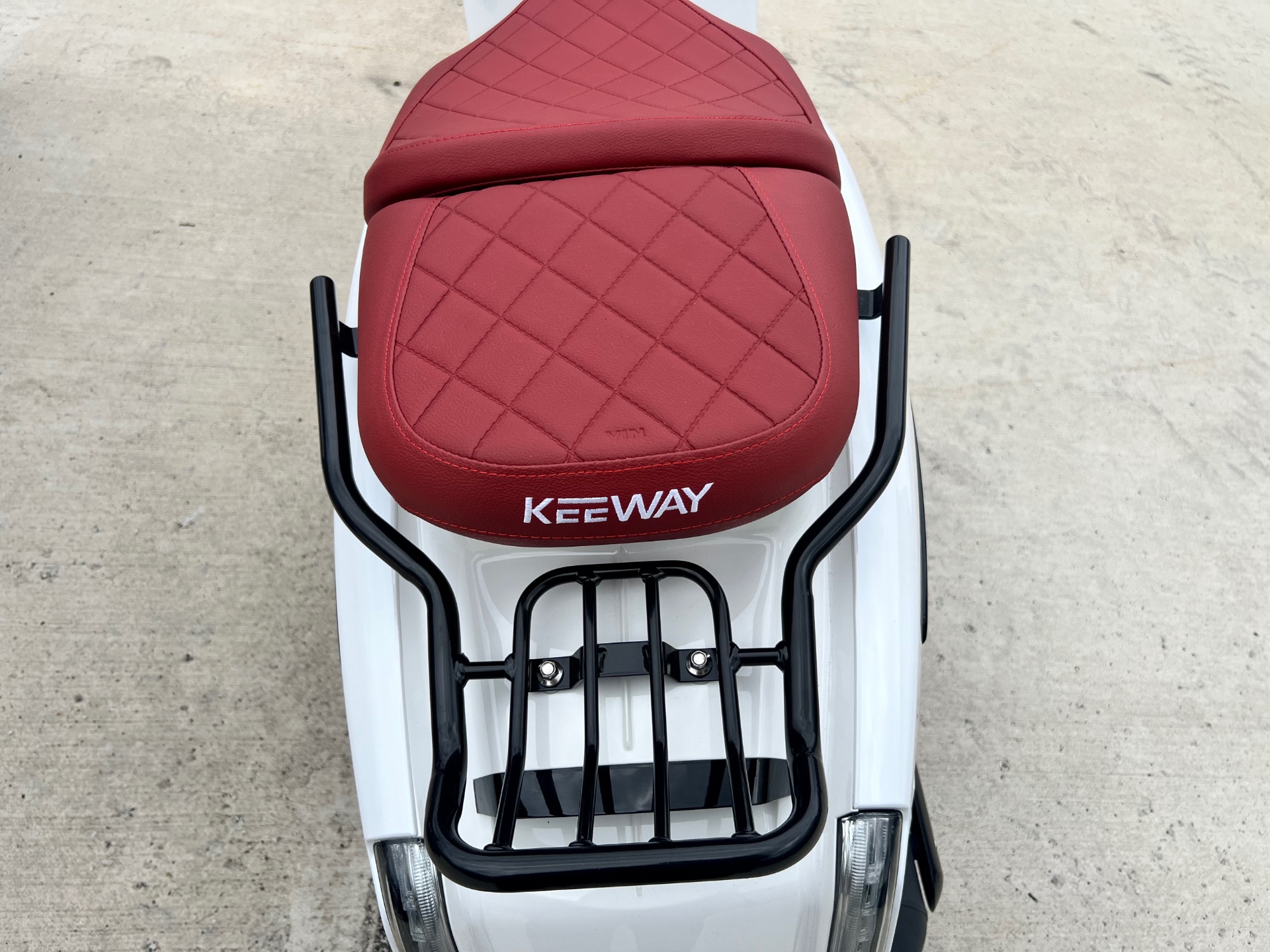 2025 Keeway Sixties photo 4