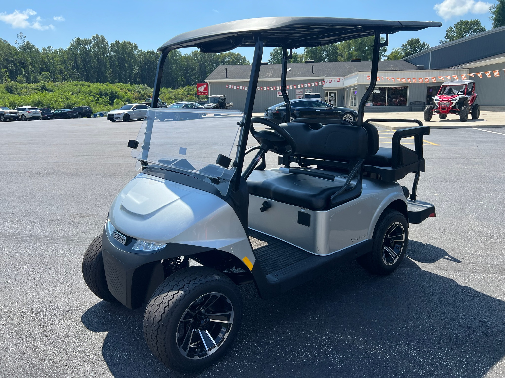 2027 EZGO RXV