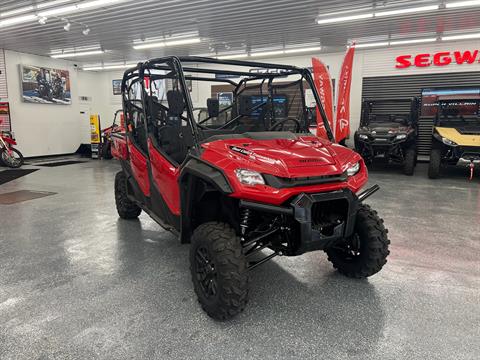 2025 Honda Pioneer 1000-6 Deluxe Crew — photo 1 of 53