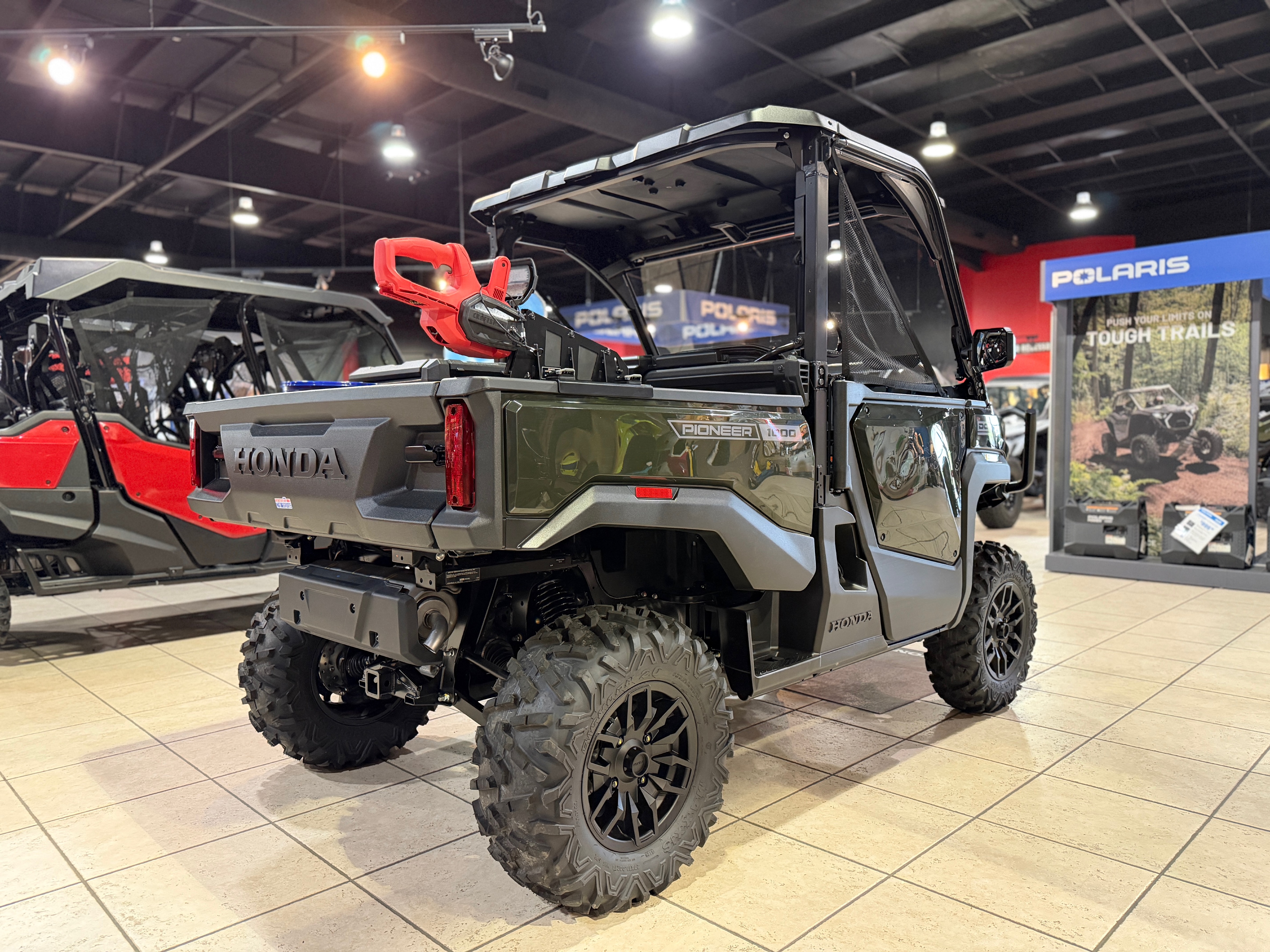 2026 Honda Pioneer 1000 Deluxe 3