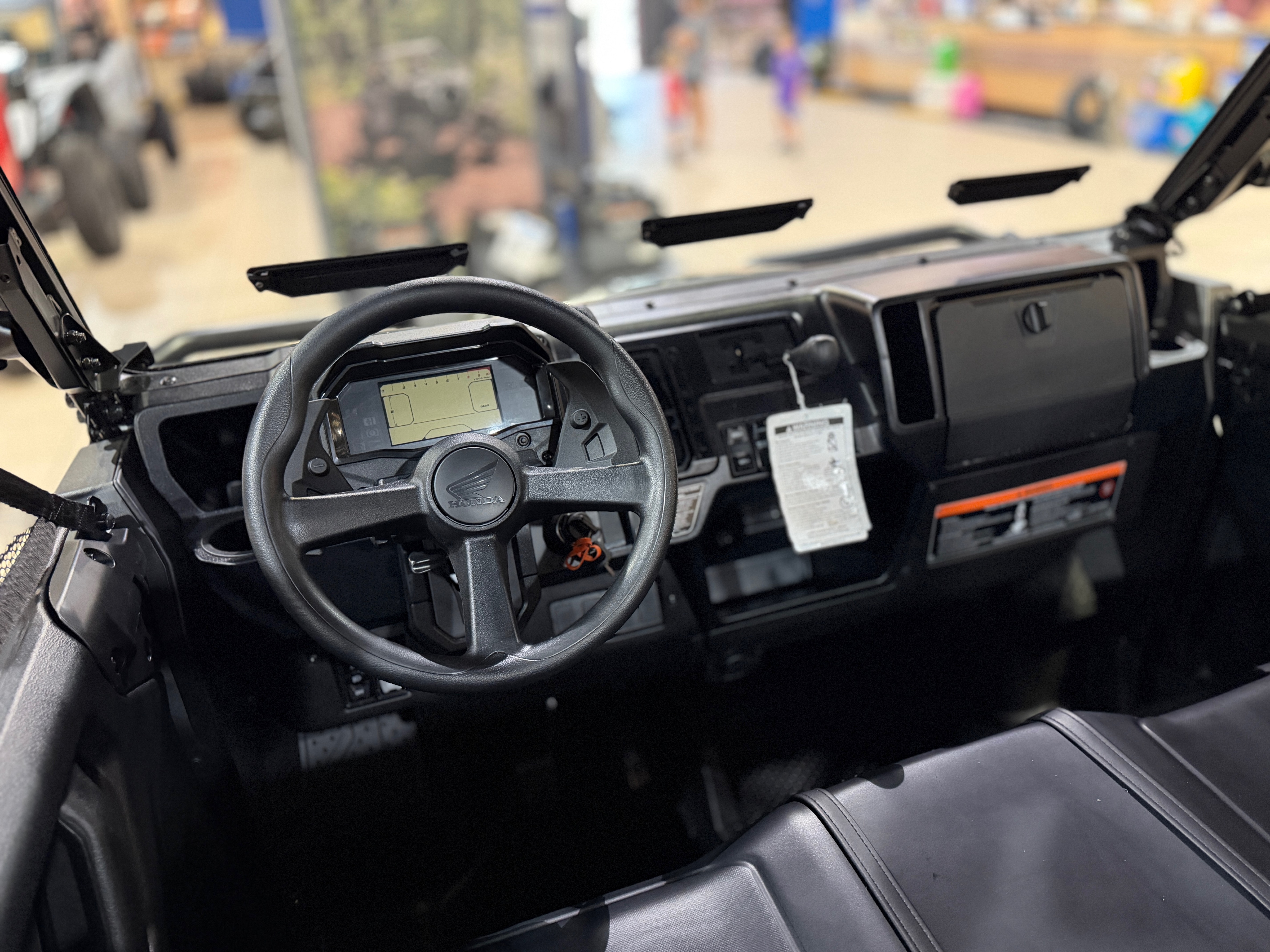 2026 Honda Pioneer 1000 Deluxe 6