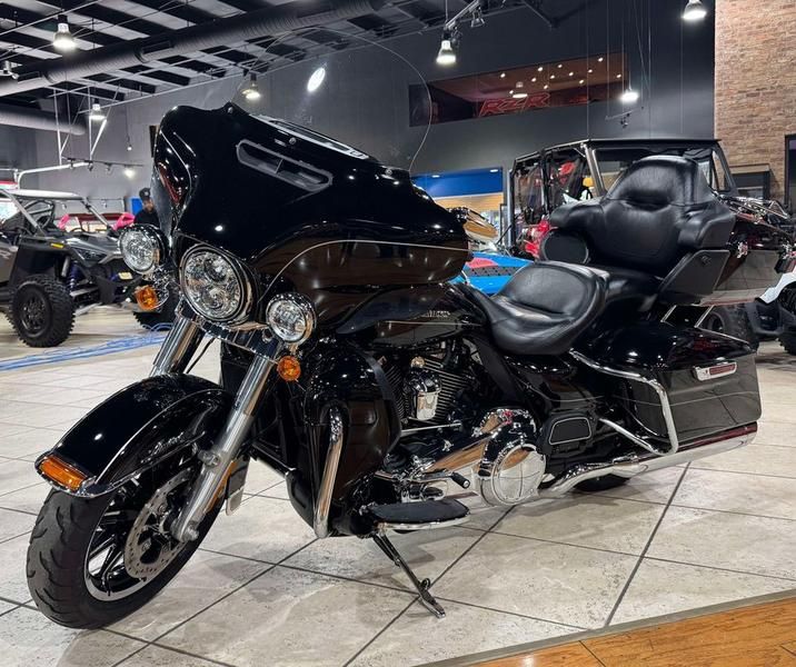 2017 Harley-Davidson Road King® 4