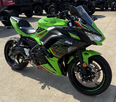 2023 Kawasaki Ninja 650 KRT Edition — photo 1 of 13