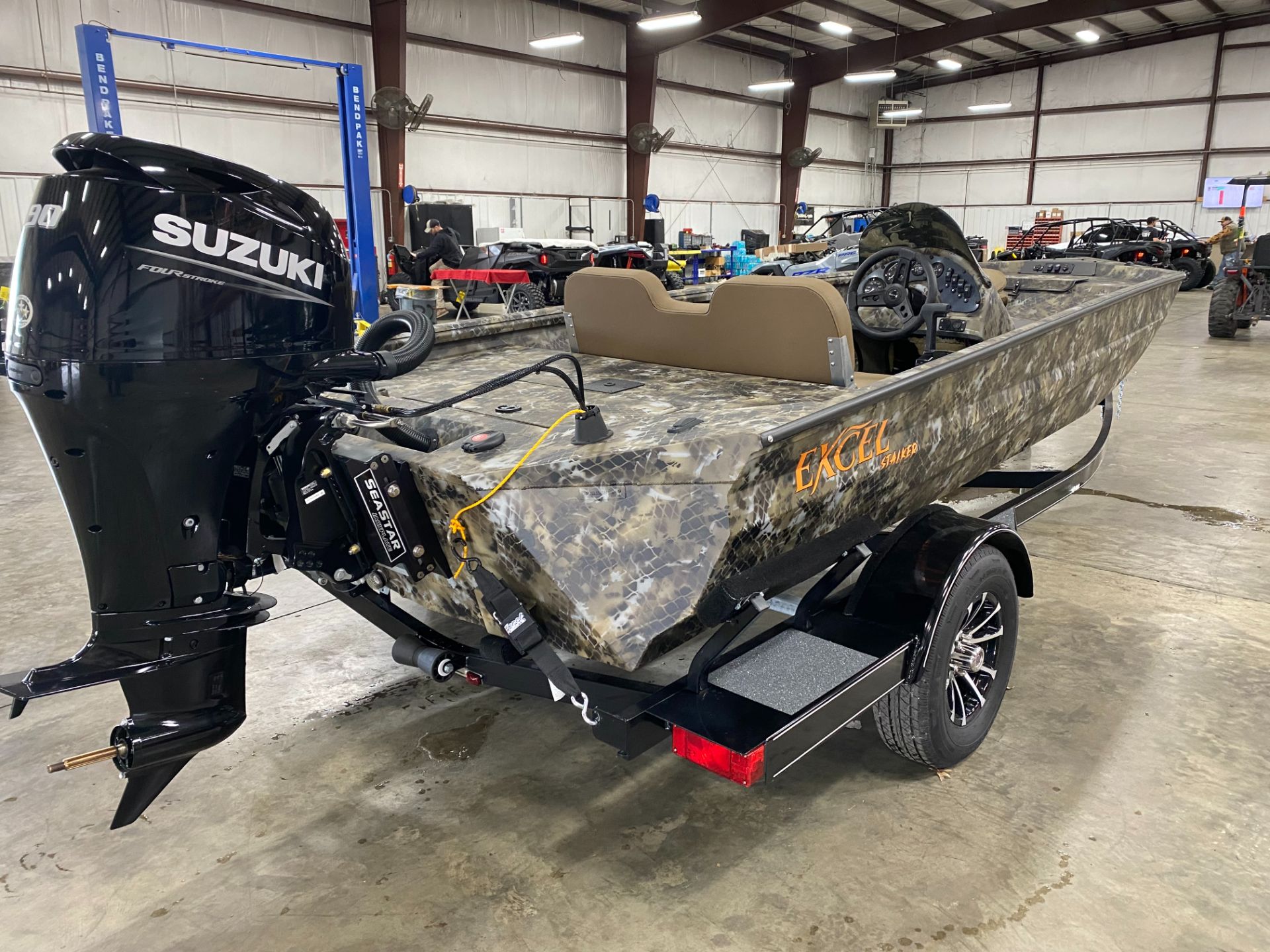 2026 Excel 1860 STALKER SIDE CONSOLE, Union City TN | New Power