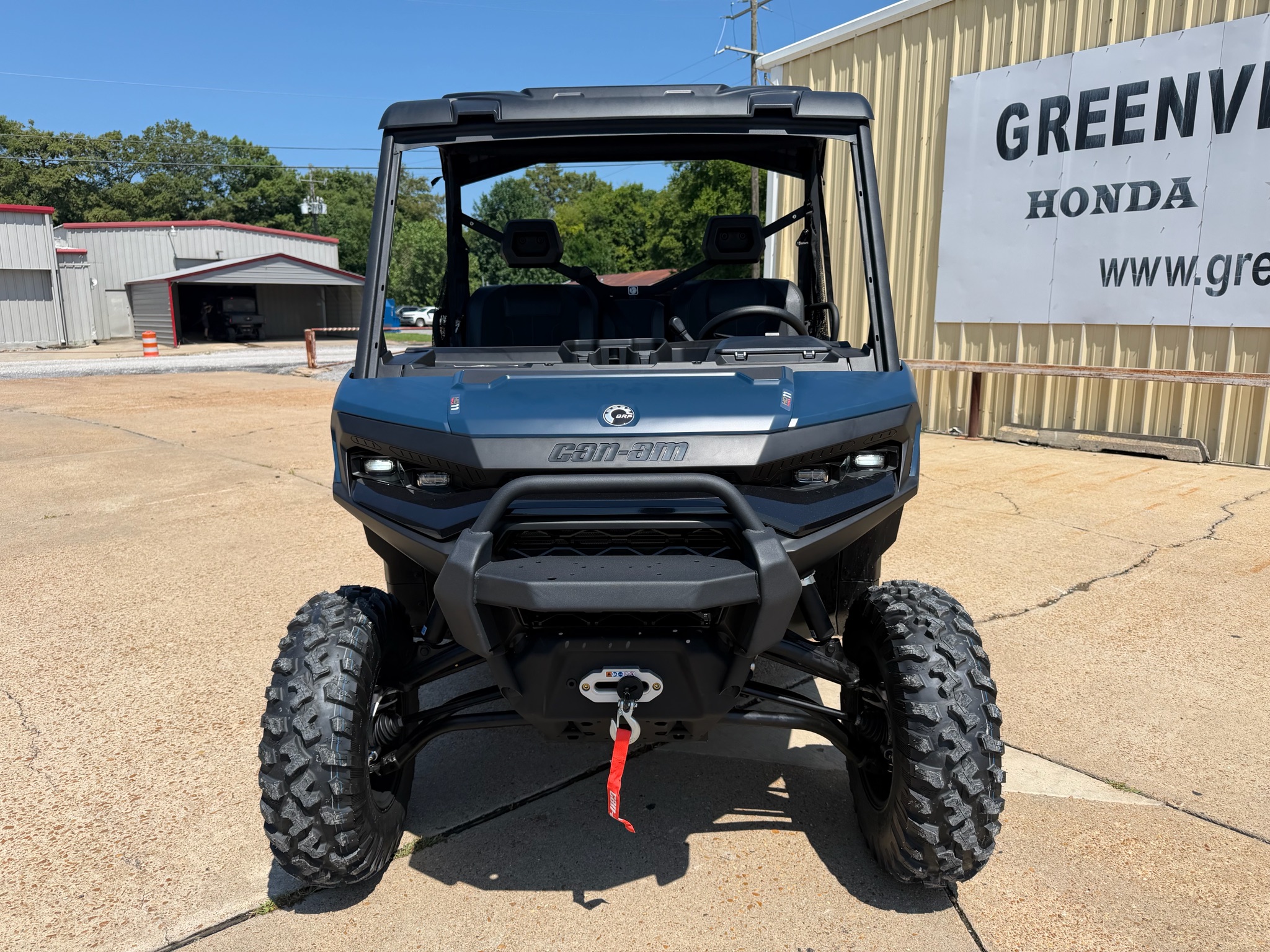 2026 Can-Am™ Defender XT HD11 1