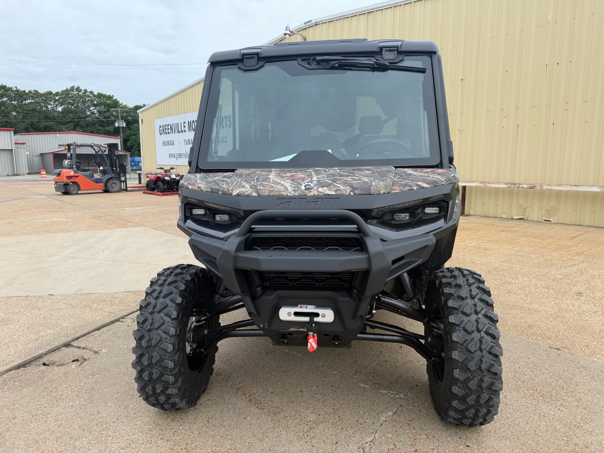 2026 Can-Am™ Defender MAX Limited HD11 2