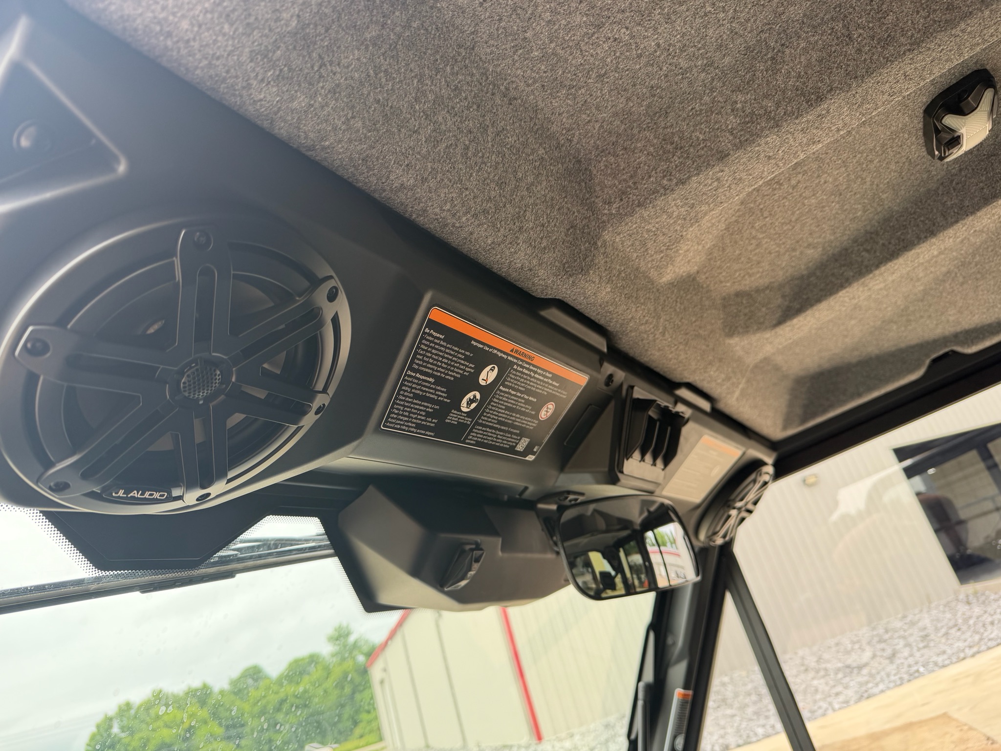 2026 Can-Am™ Defender MAX Limited HD11 8
