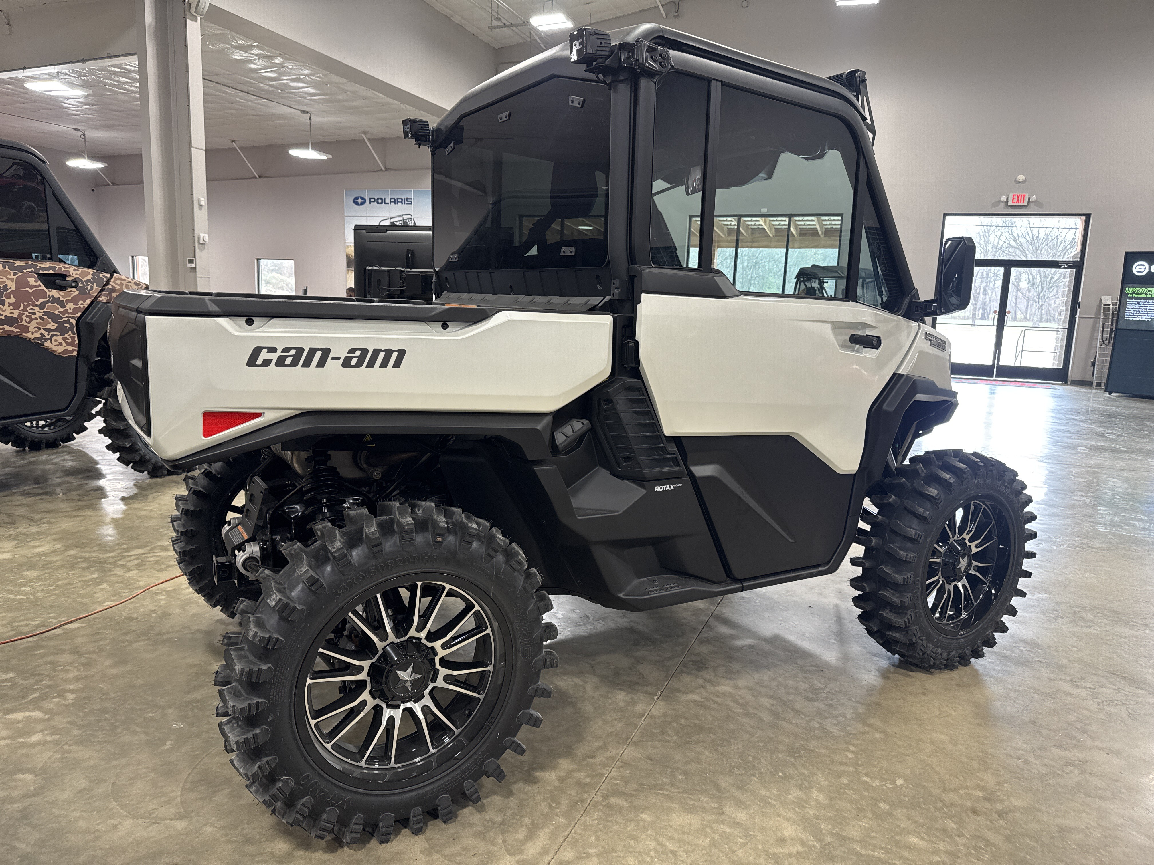 New 2026 Can-Am Defender Limited HD11 Hybrid White | Utility