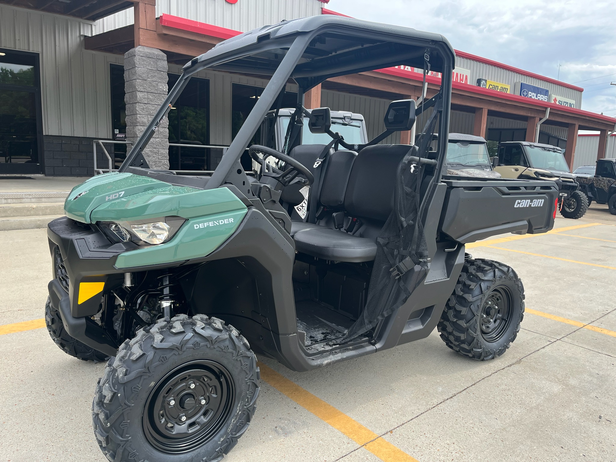 2026 Can-Am™ Defender HD7 3