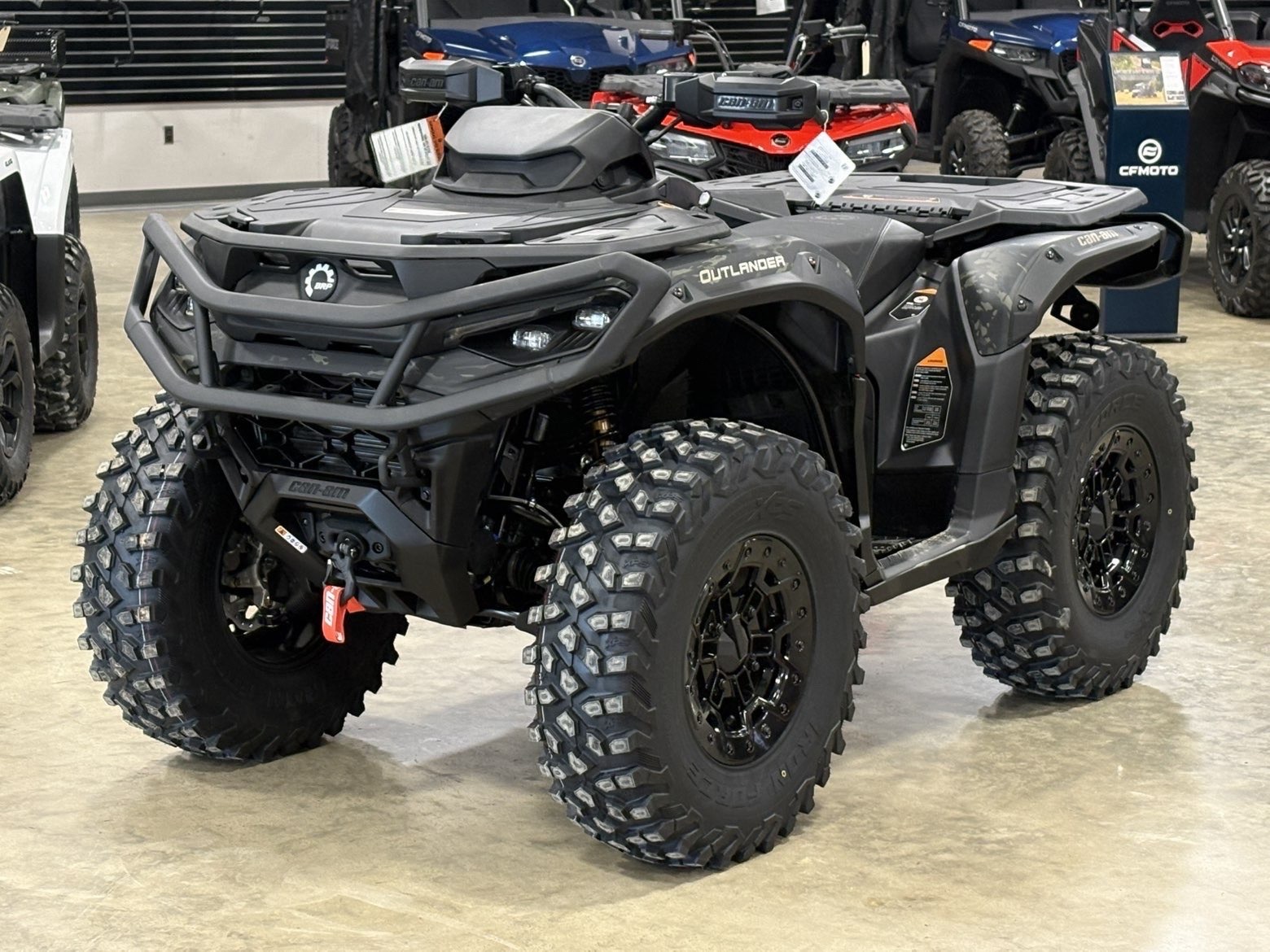 2027 Can-Am™ Outlander Backcountry 1000R 3