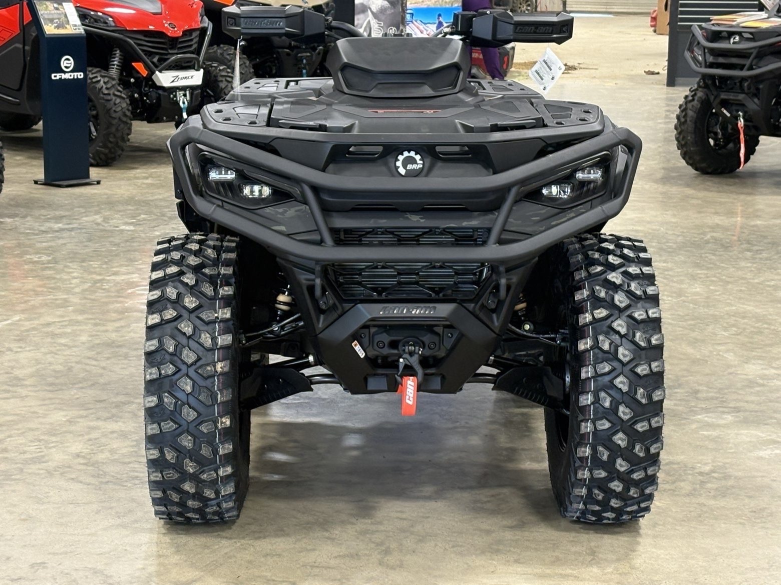 2027 Can-Am™ Outlander Backcountry 1000R 9